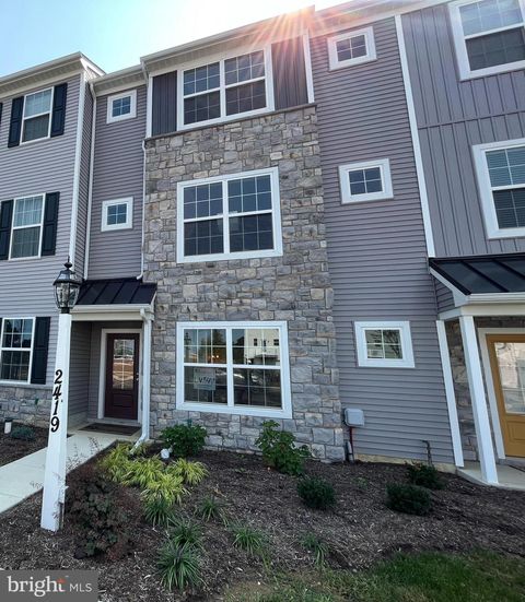 Photo of 2461 Spring Water Circle, LANCASTER, PA 17601 (MLS # PALA2071666)
