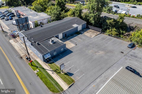 Photo of 1180 S Cameron Street, HARRISBURG, PA 17104 (MLS # PADA2063940)