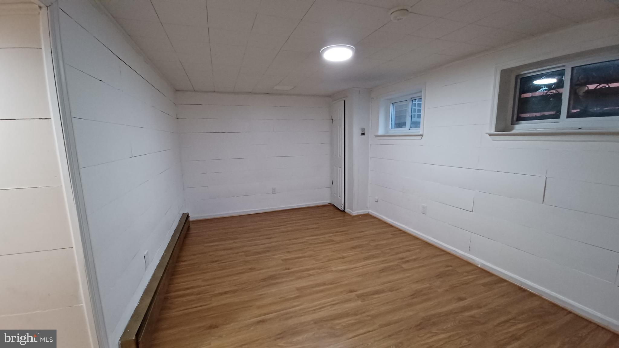 LONG REACH - Residential Lease