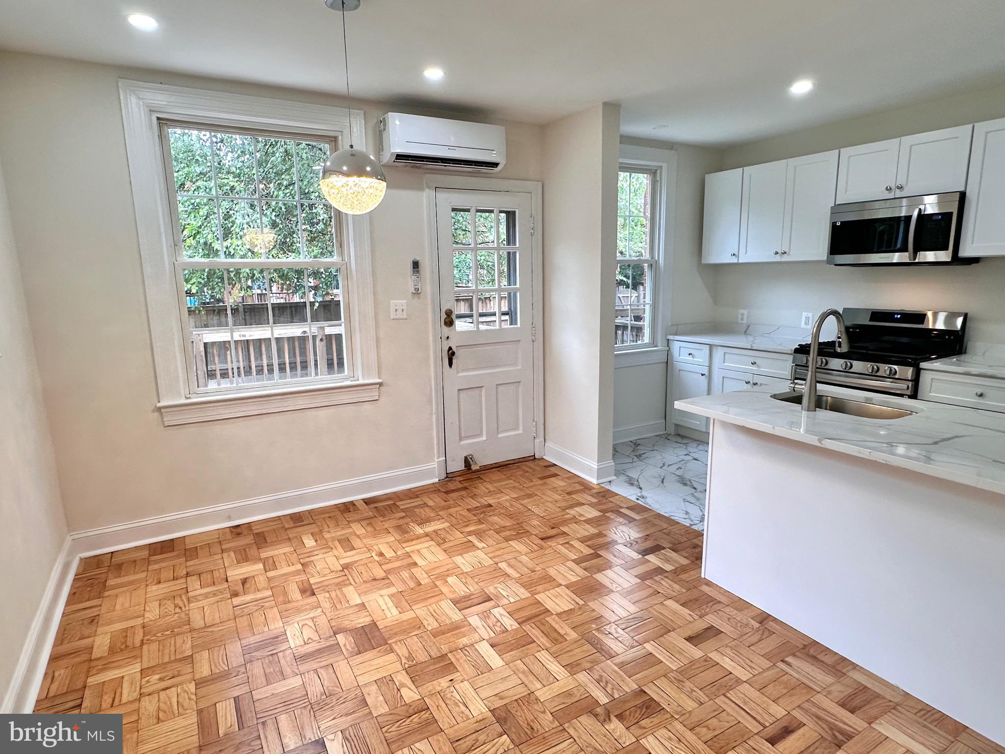 2600 16TH STREET S 696