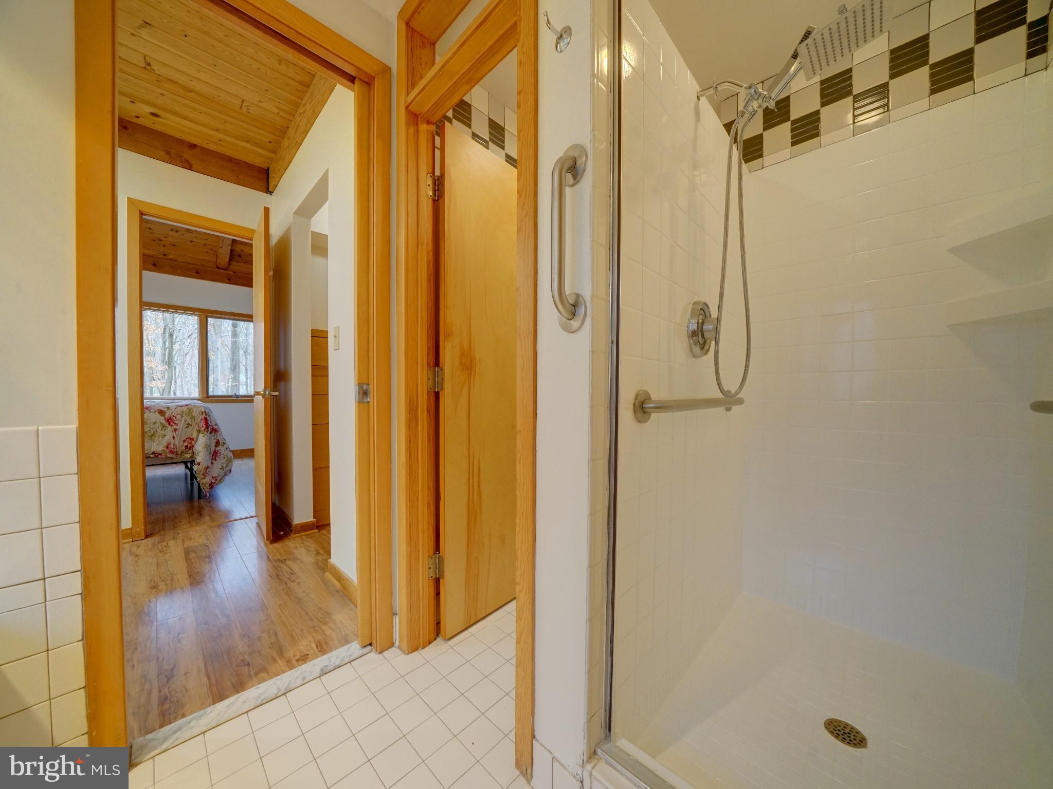 CHAPEL WOODS - Residential