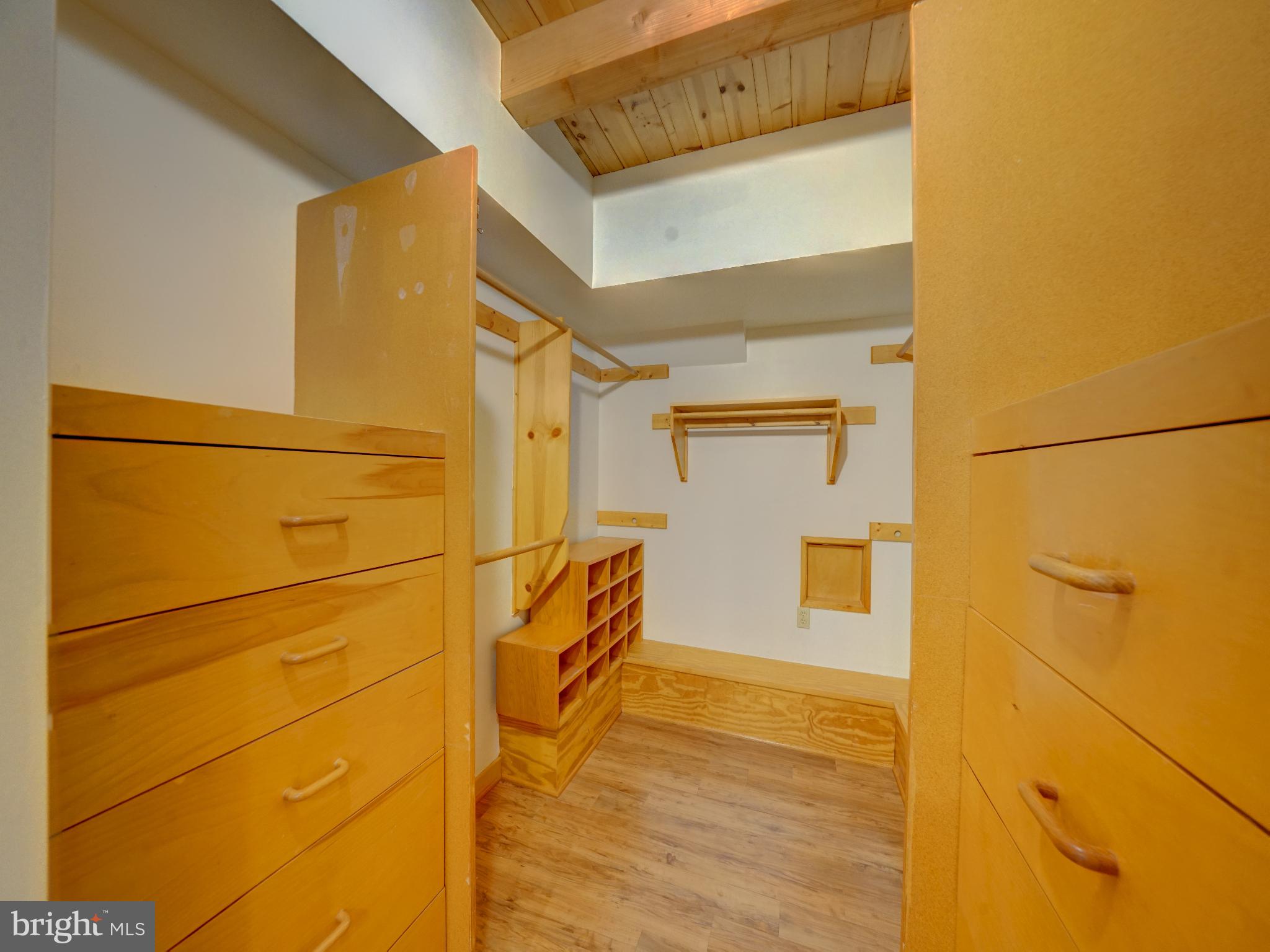 CHAPEL WOODS - Residential