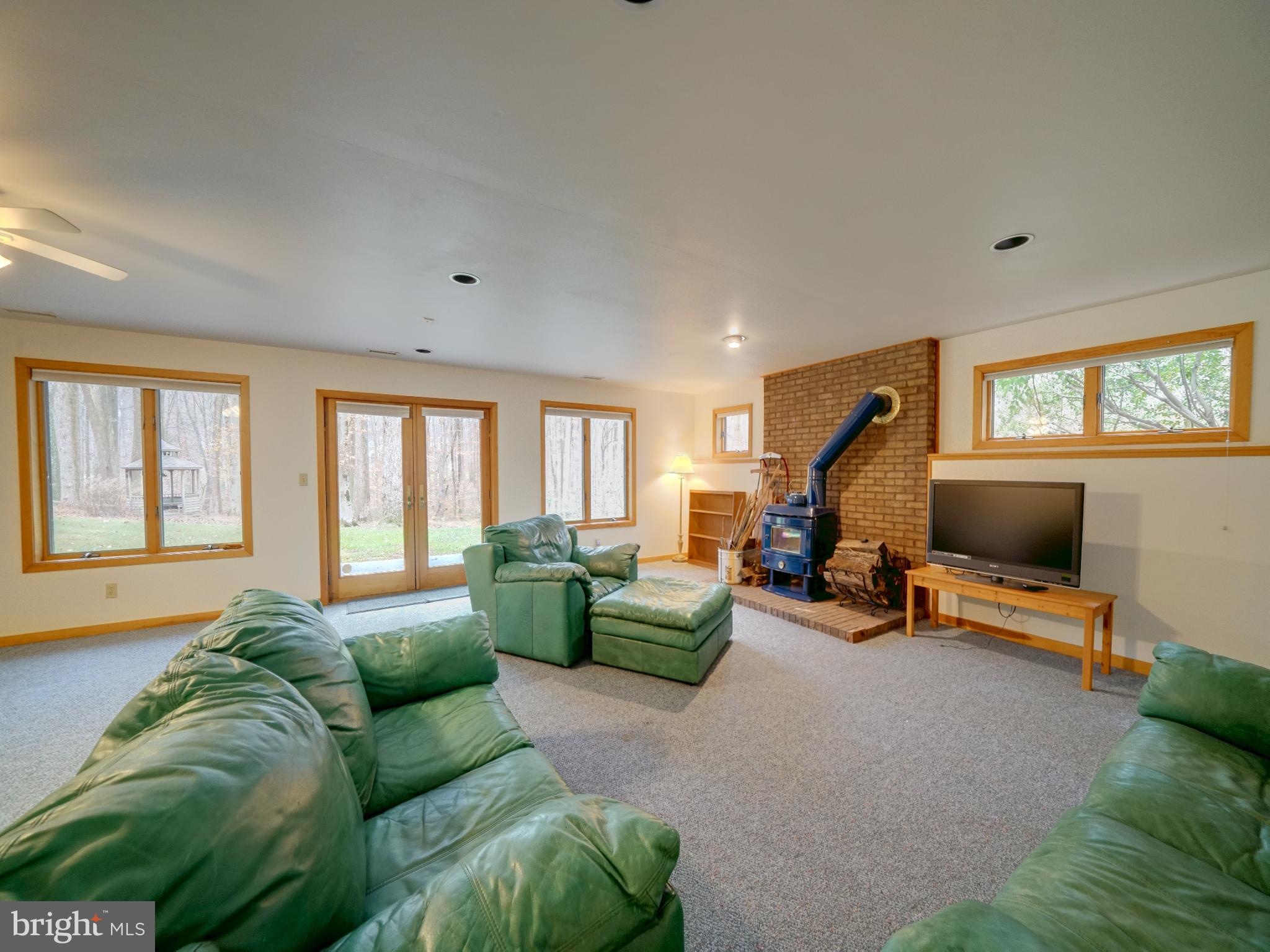 CHAPEL WOODS - Residential