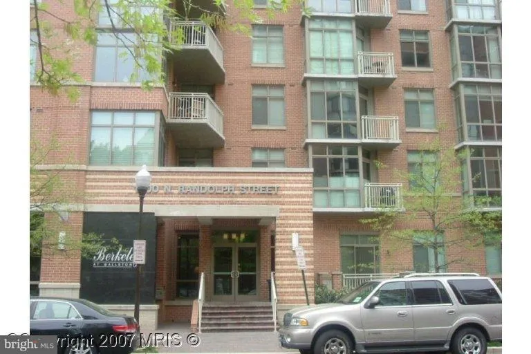 1000 Randolph Street Unit 406, Arlington, VA 22201