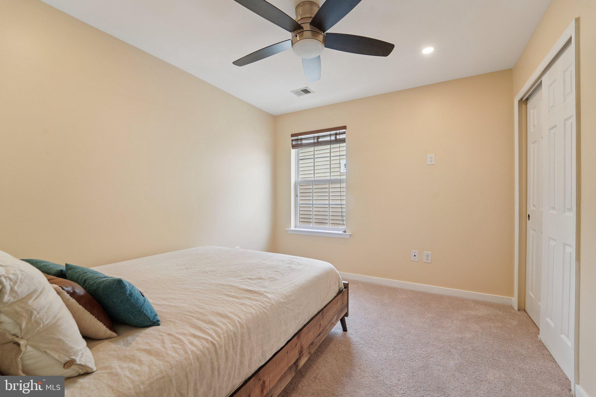 FOX HUNT ESTATES - Residential