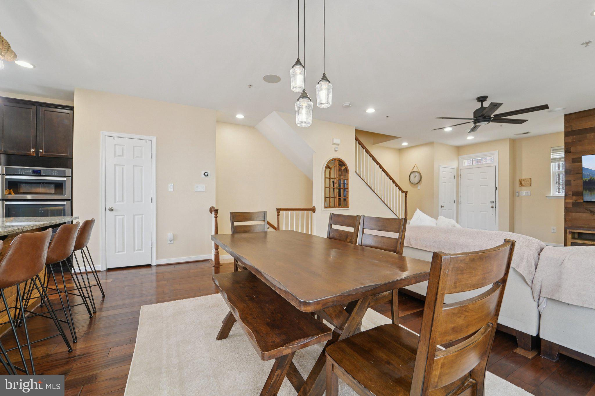 FOX HUNT ESTATES - Residential