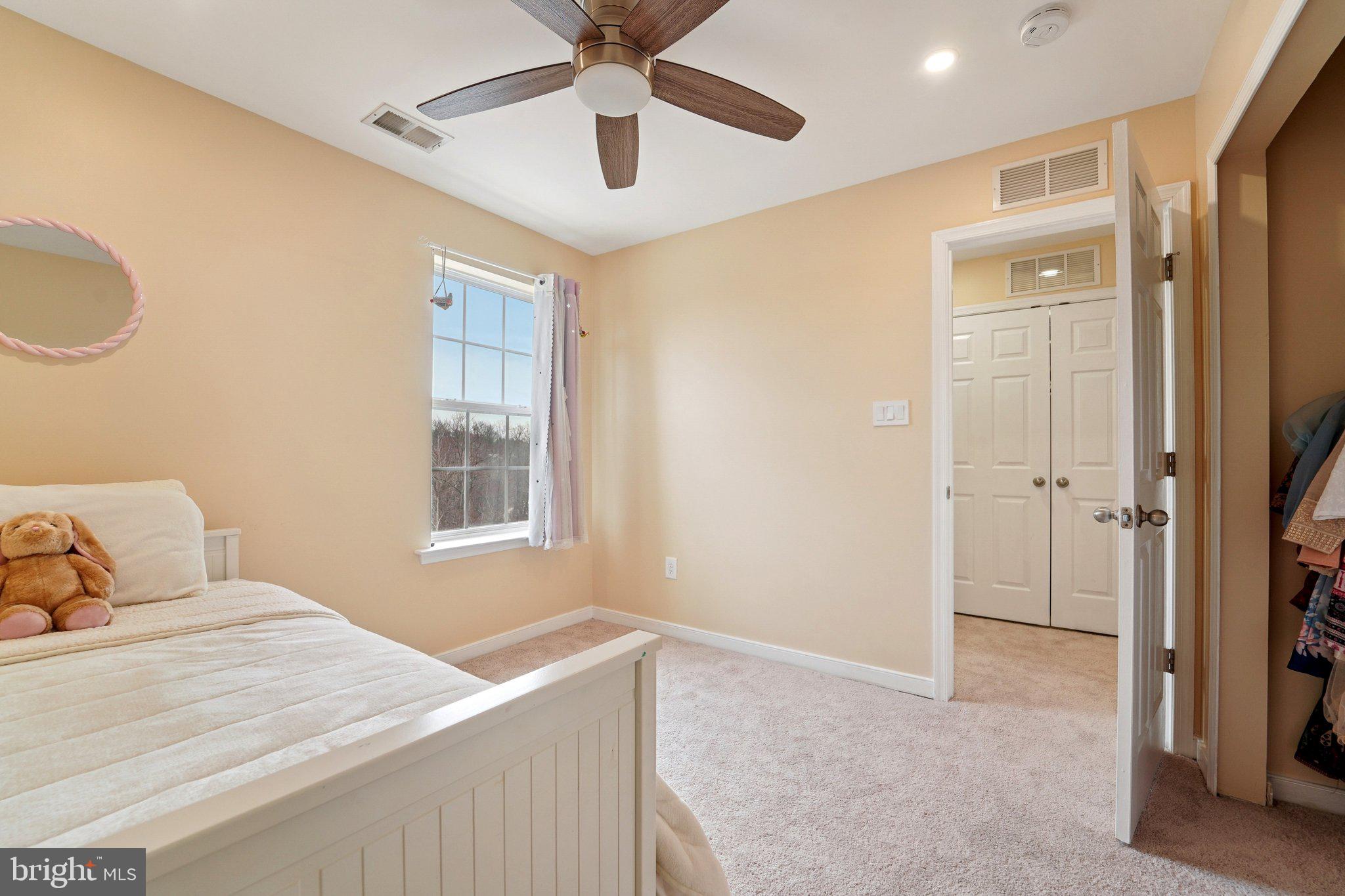 FOX HUNT ESTATES - Residential