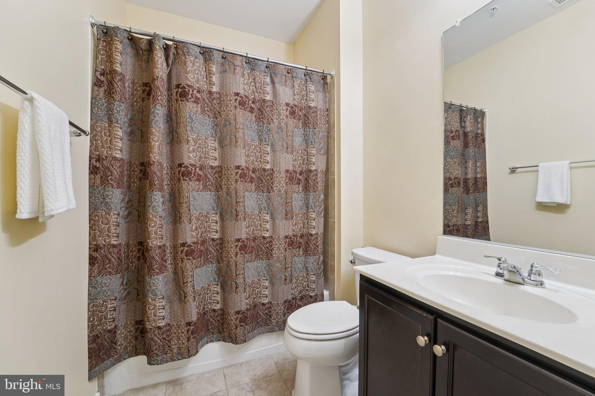 FOX HUNT ESTATES - Residential