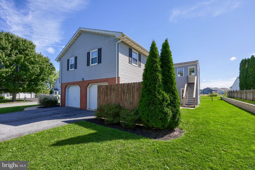 Photo of 239 Philip Lane, EPHRATA, PA 17522 (MLS # PALA2097694)
