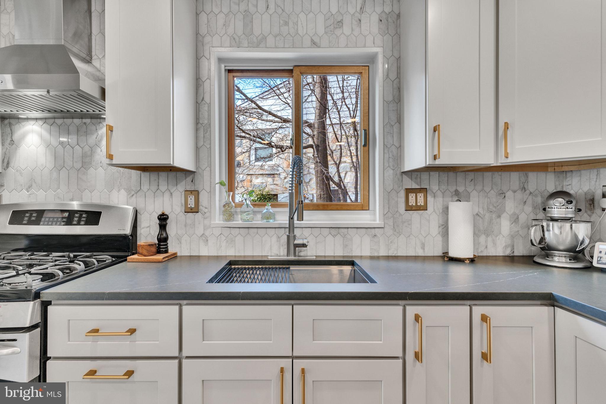 DELTA - Residential Lease