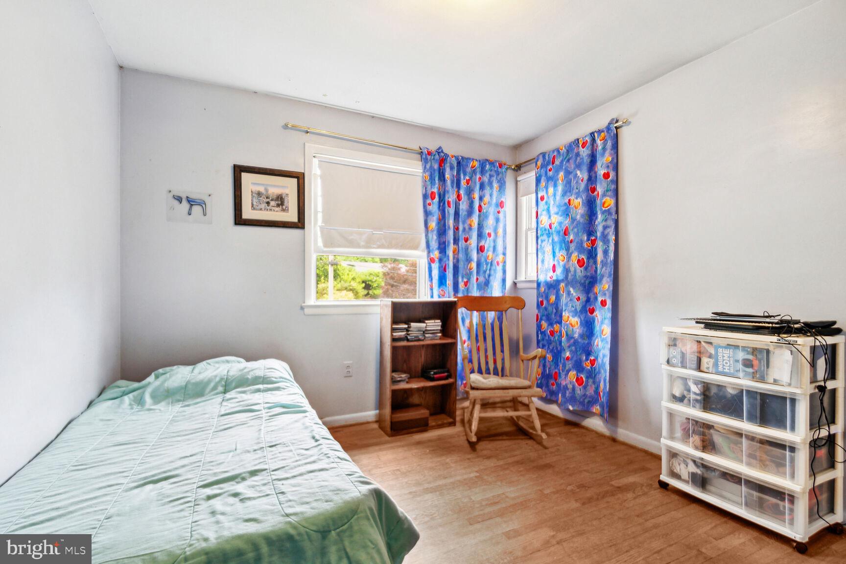 BURNT MILLS MANOR - Residential