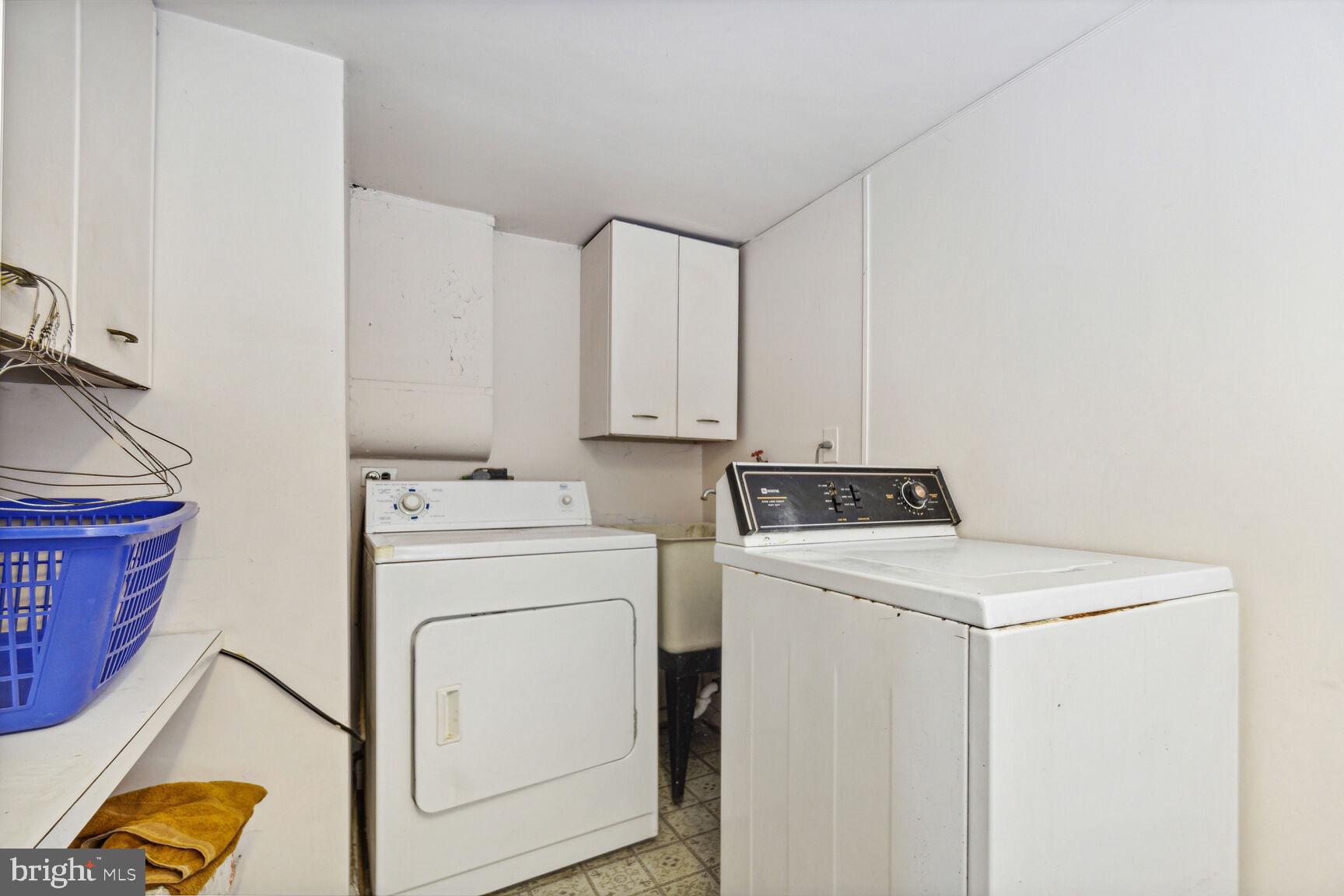 BURNT MILLS MANOR - Residential