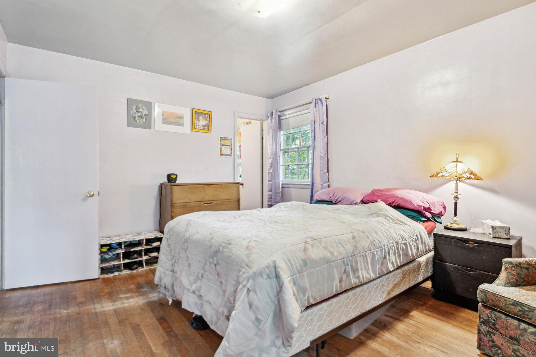 BURNT MILLS MANOR - Residential