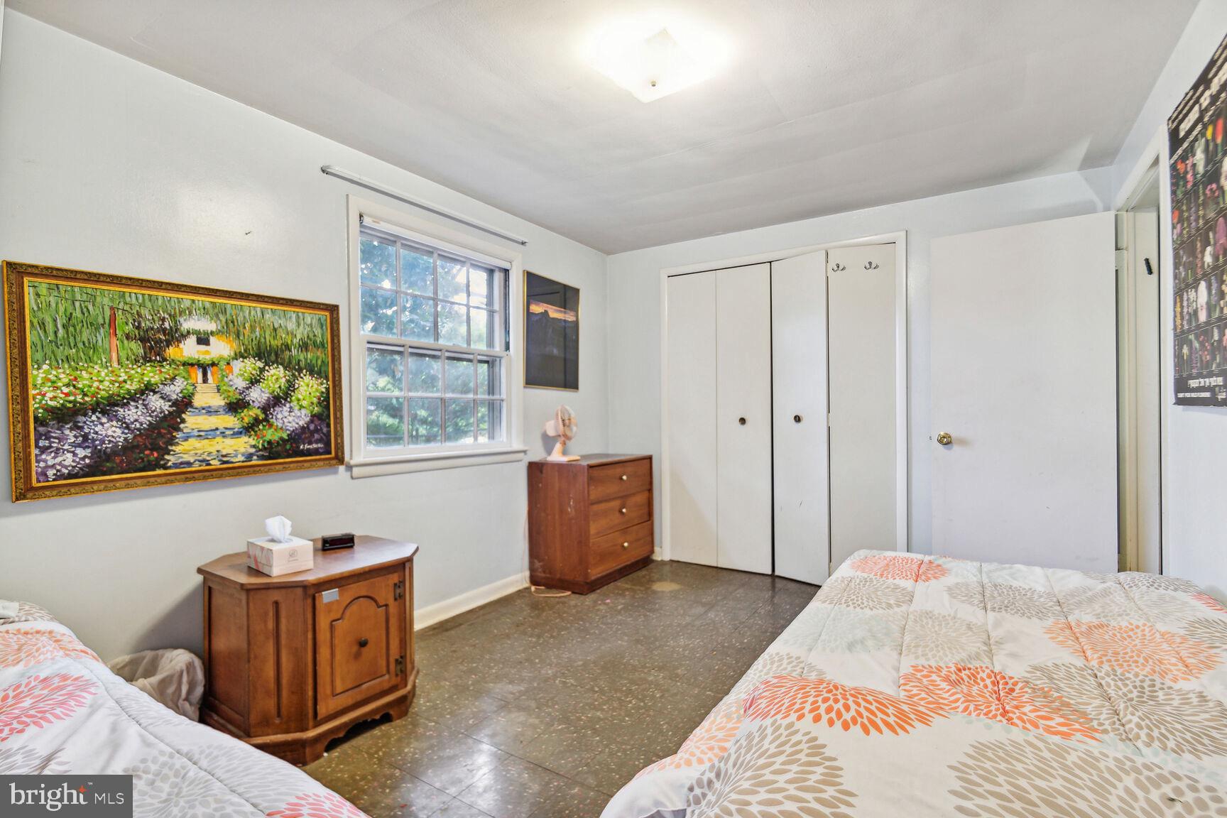 BURNT MILLS MANOR - Residential