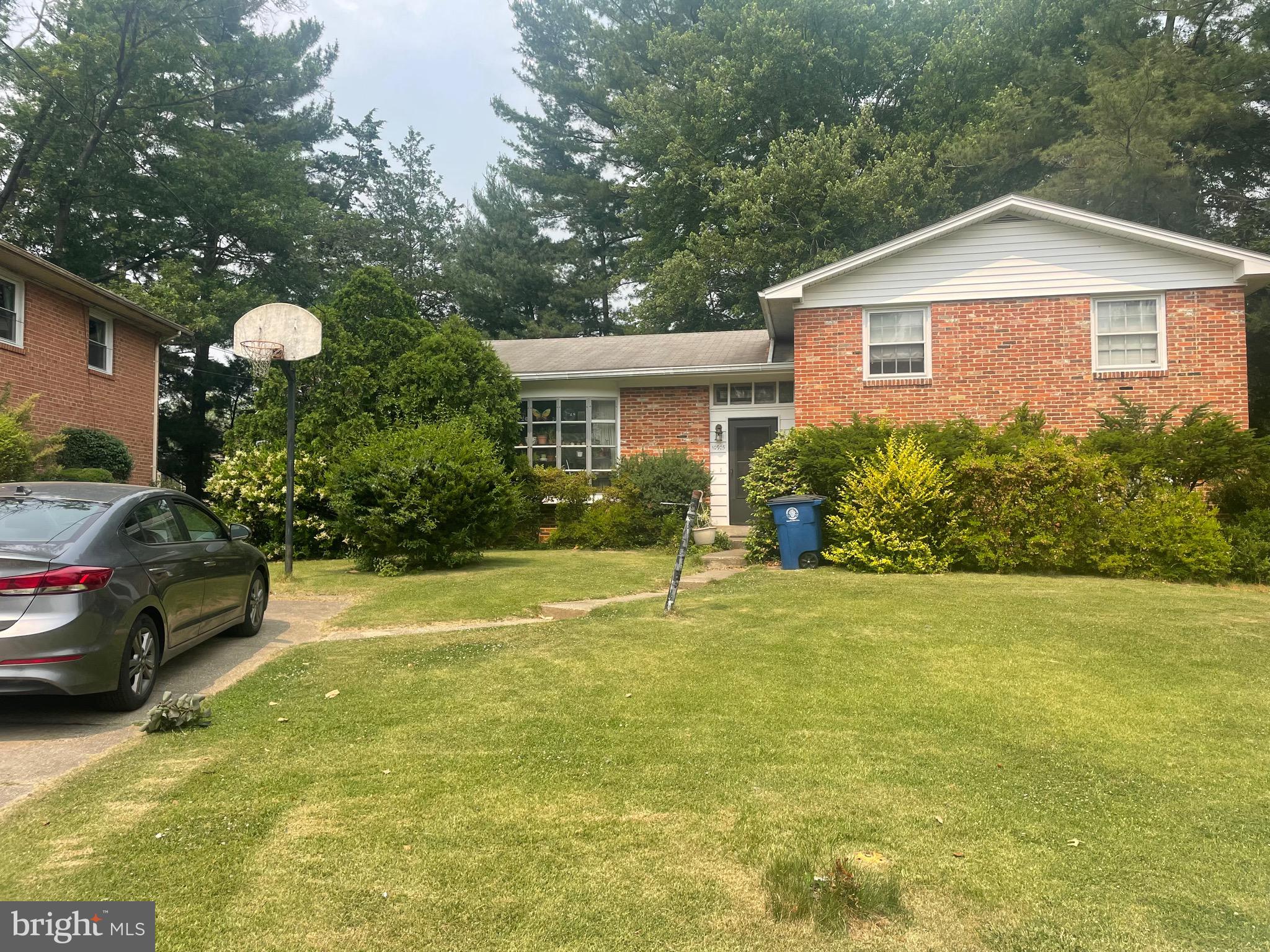 BURNT MILLS MANOR - Residential