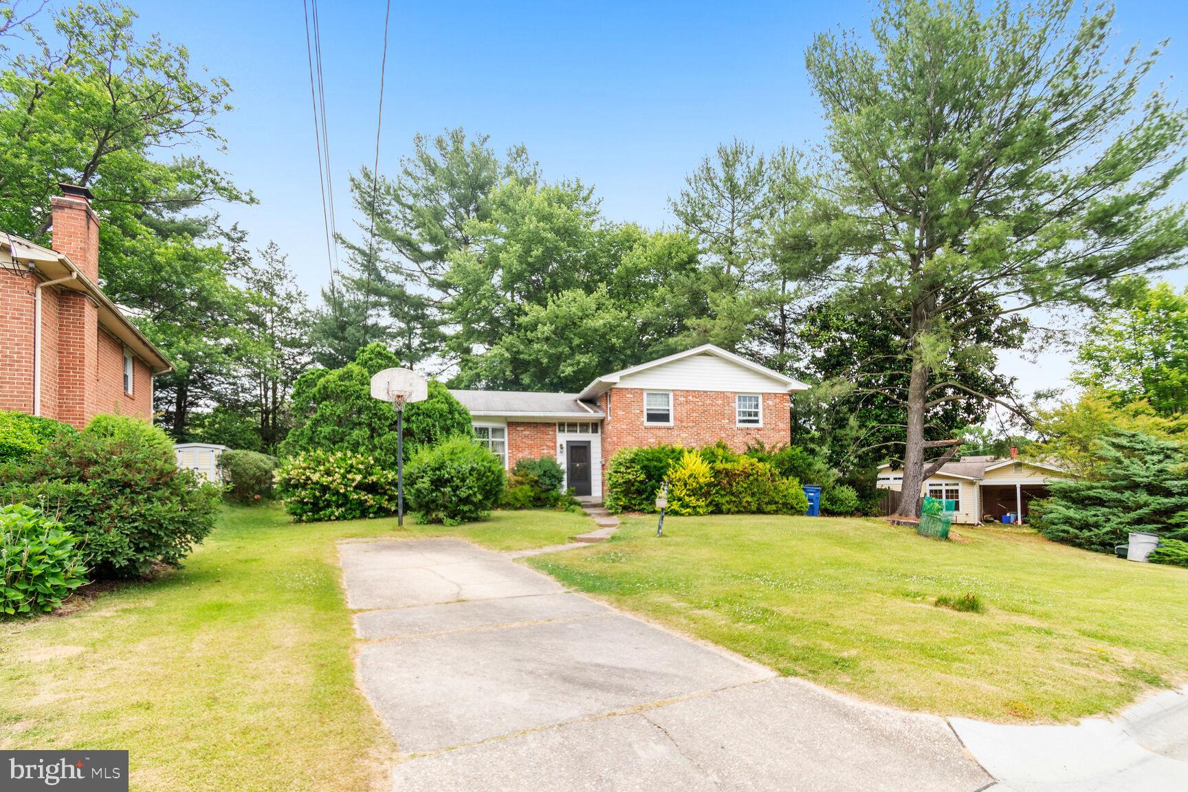 BURNT MILLS MANOR - Residential