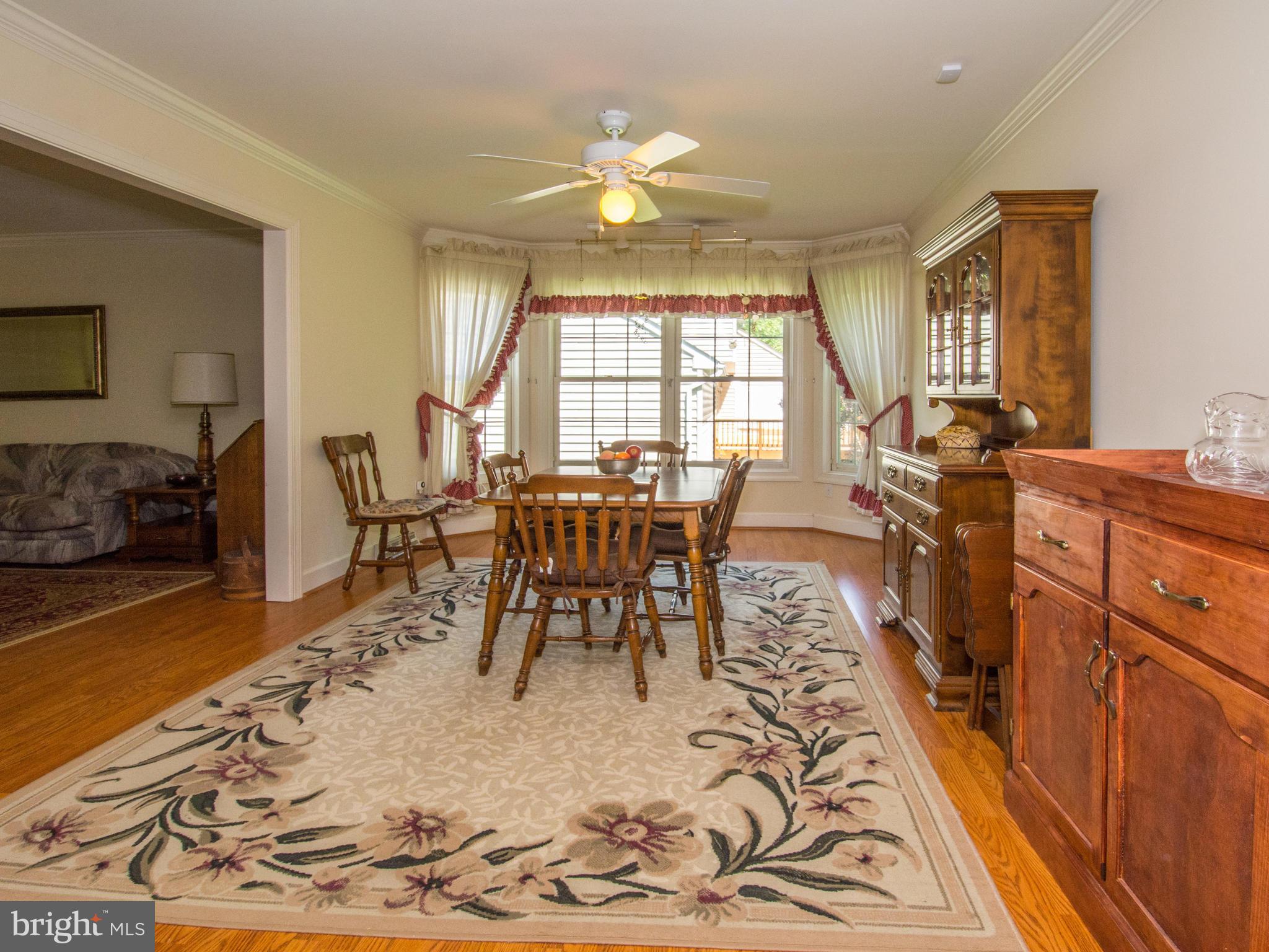 ROCKLAND SQUARE - Residential