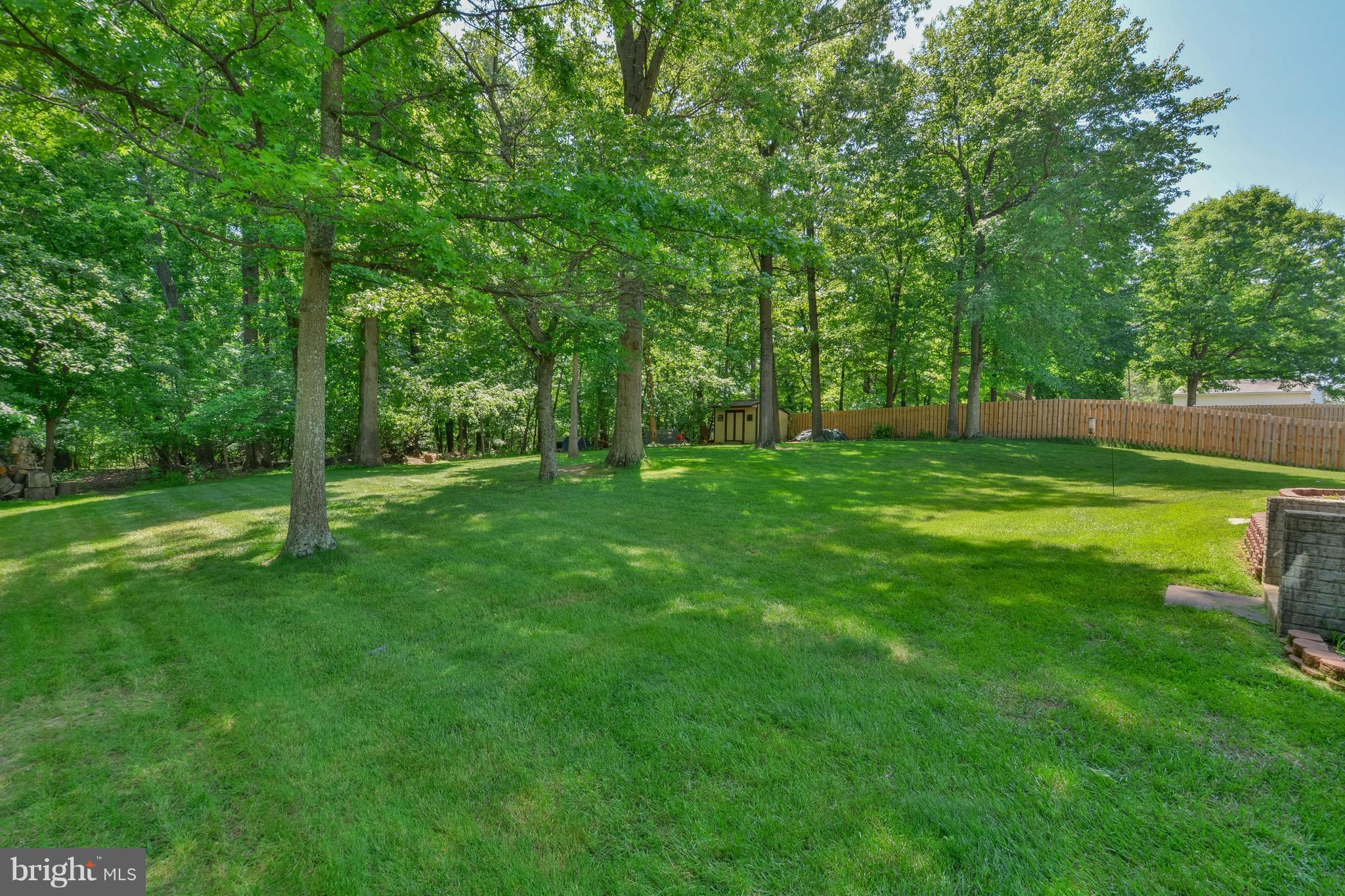 ROCKLAND SQUARE - Residential