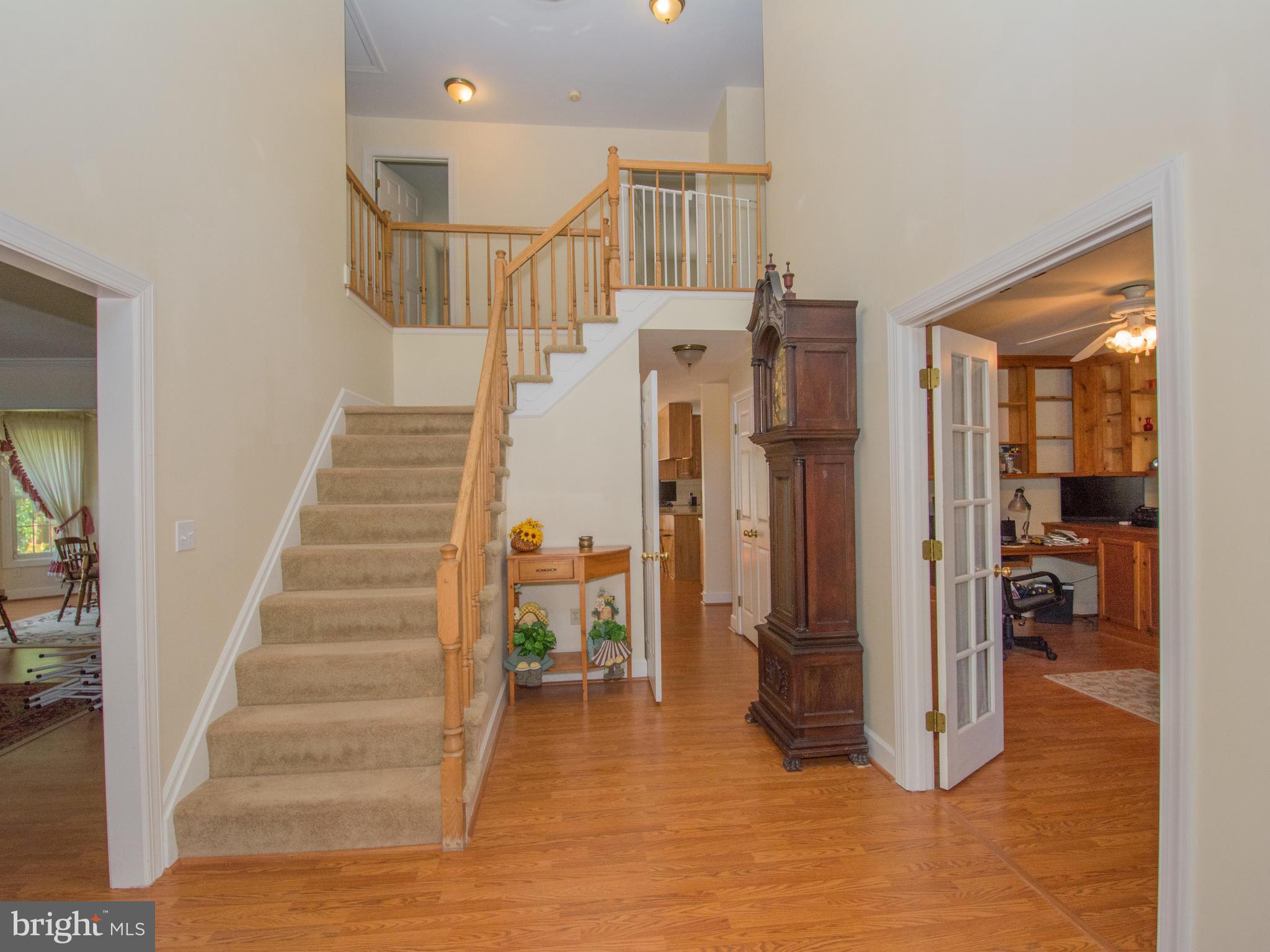 ROCKLAND SQUARE - Residential