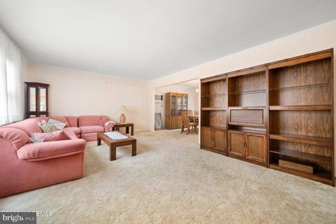 Tiny photo for 510 Oak Hill Court, LANOKA HARBOR, NJ 08734 (MLS # NJOC2040386)