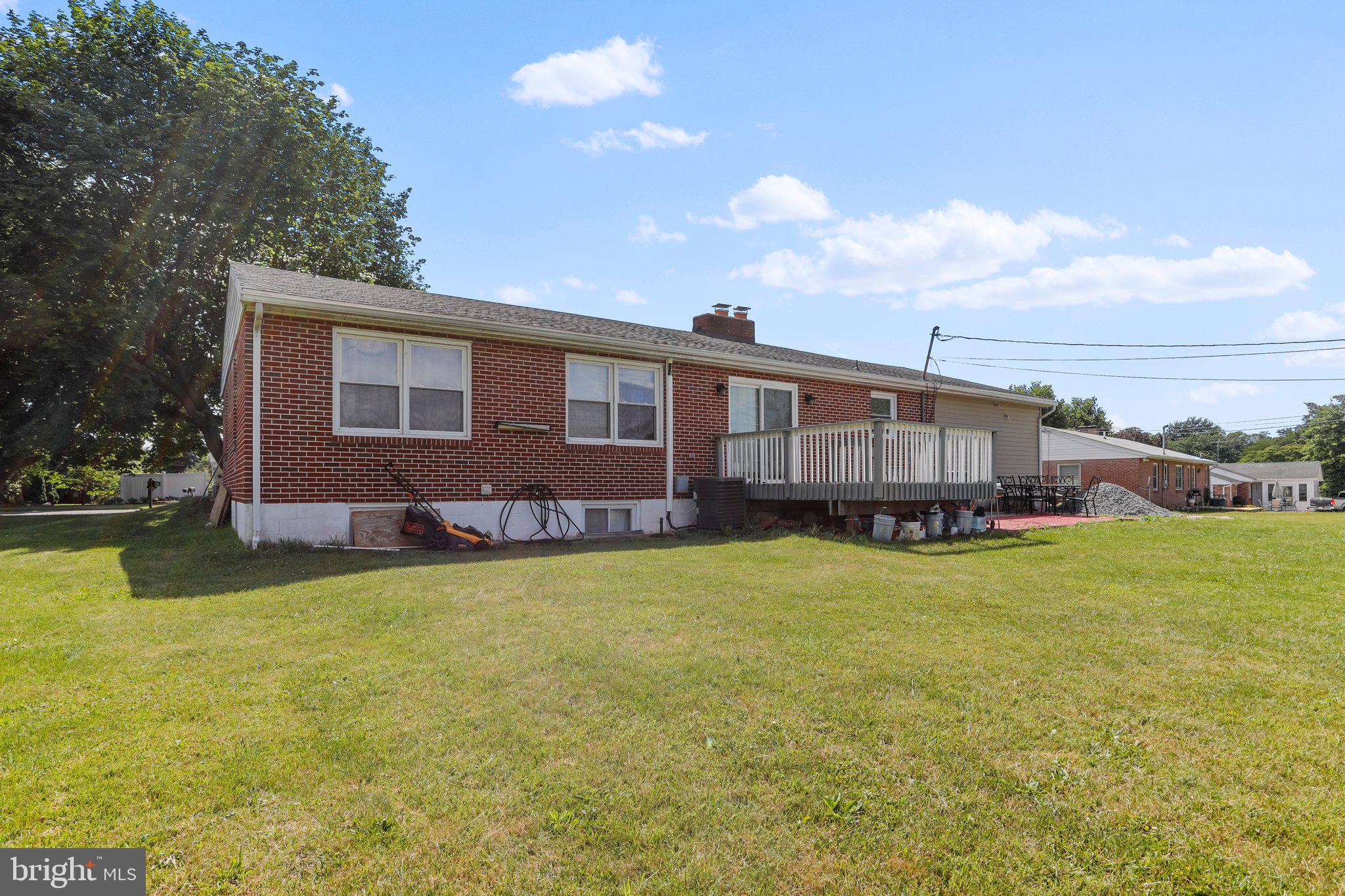 ORCHARD HILLS - Residential