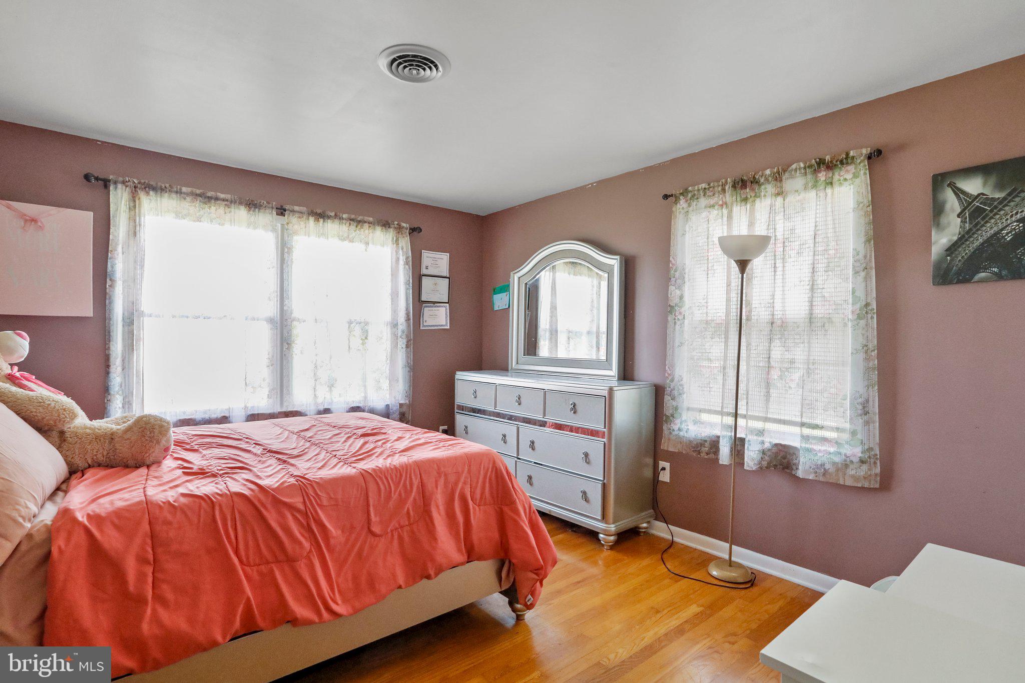 ORCHARD HILLS - Residential