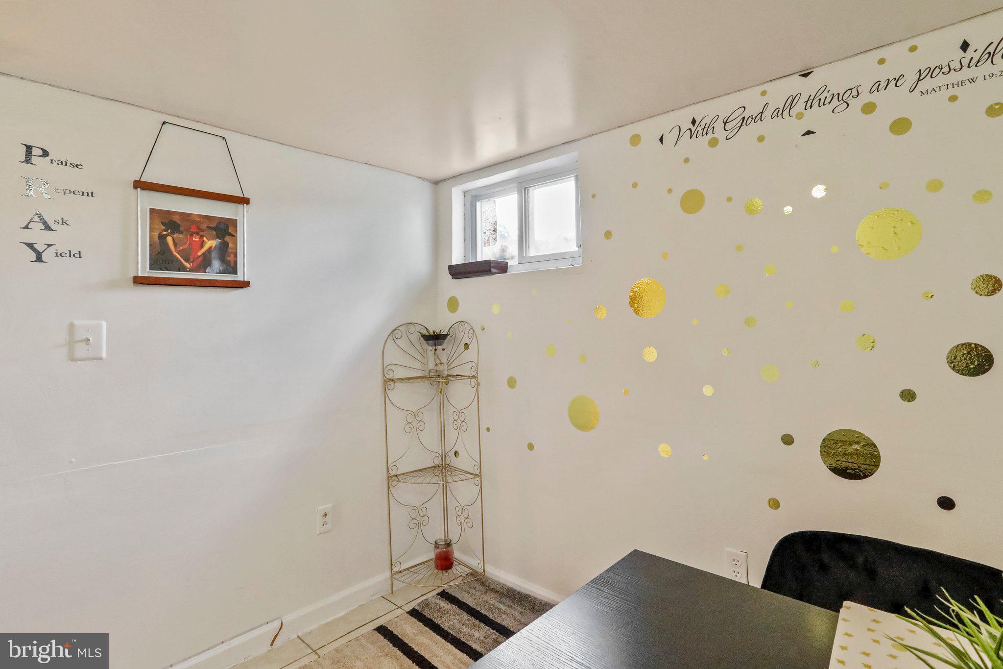 ORCHARD HILLS - Residential