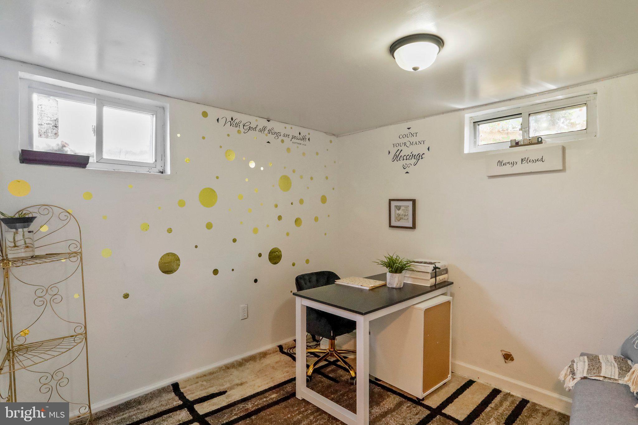 ORCHARD HILLS - Residential