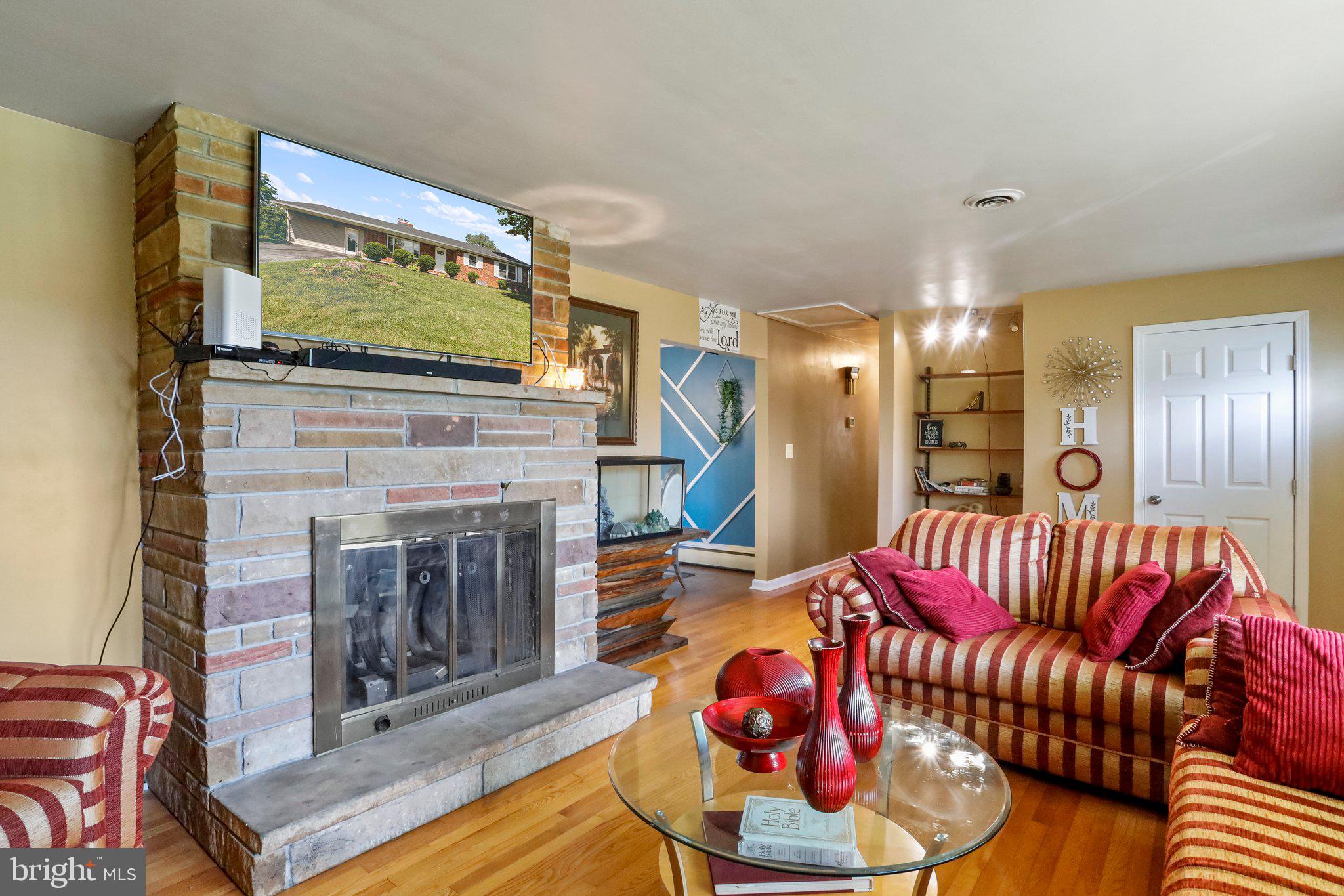 ORCHARD HILLS - Residential