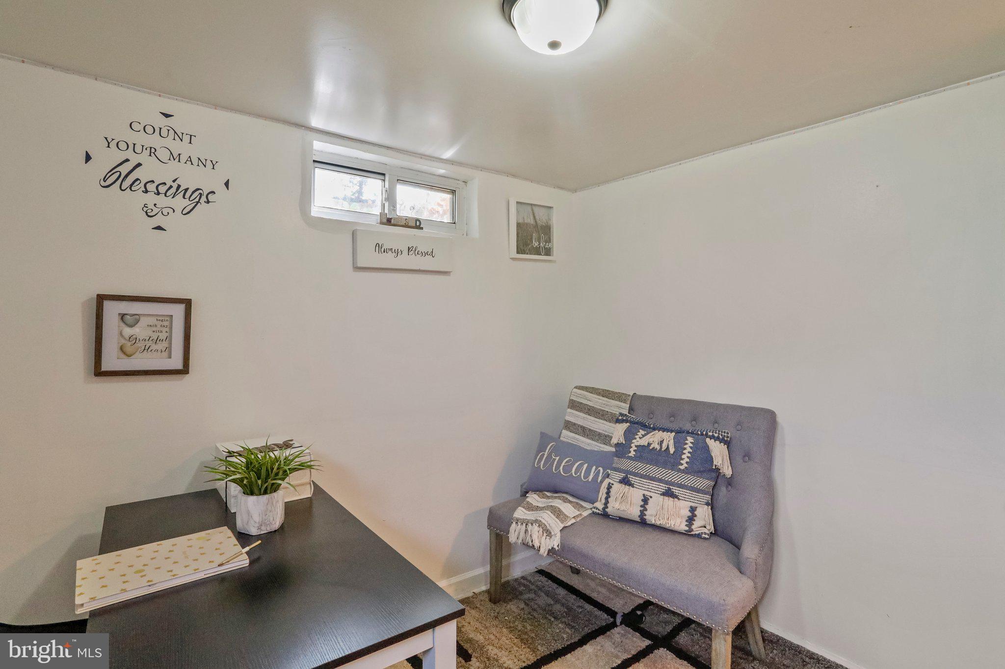 ORCHARD HILLS - Residential