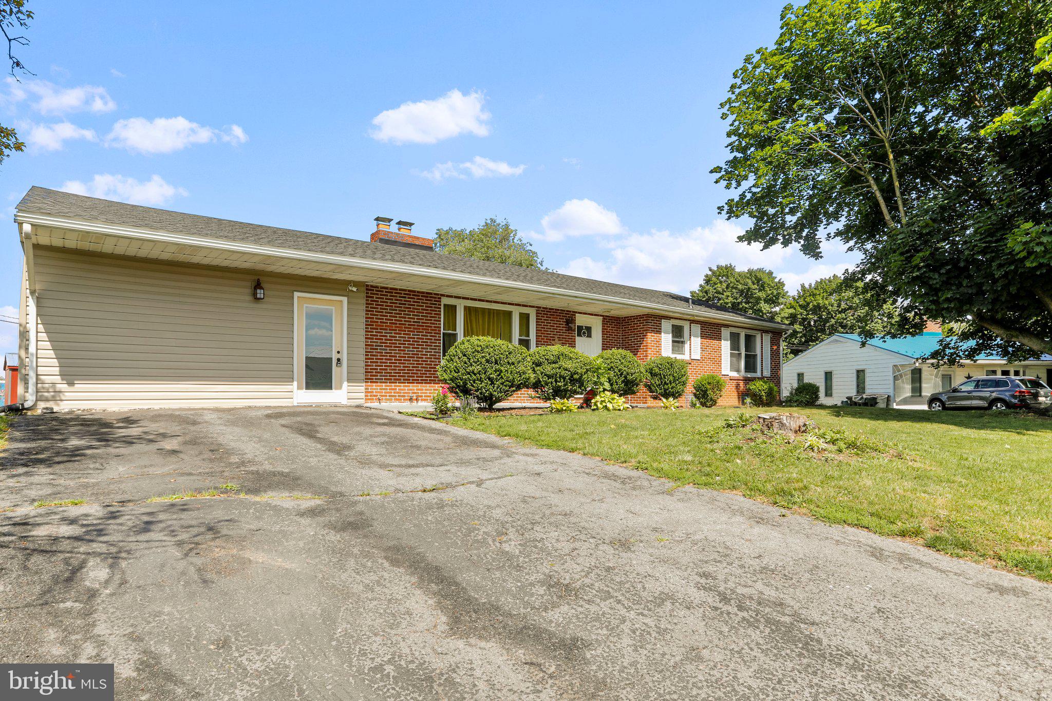 ORCHARD HILLS - Residential