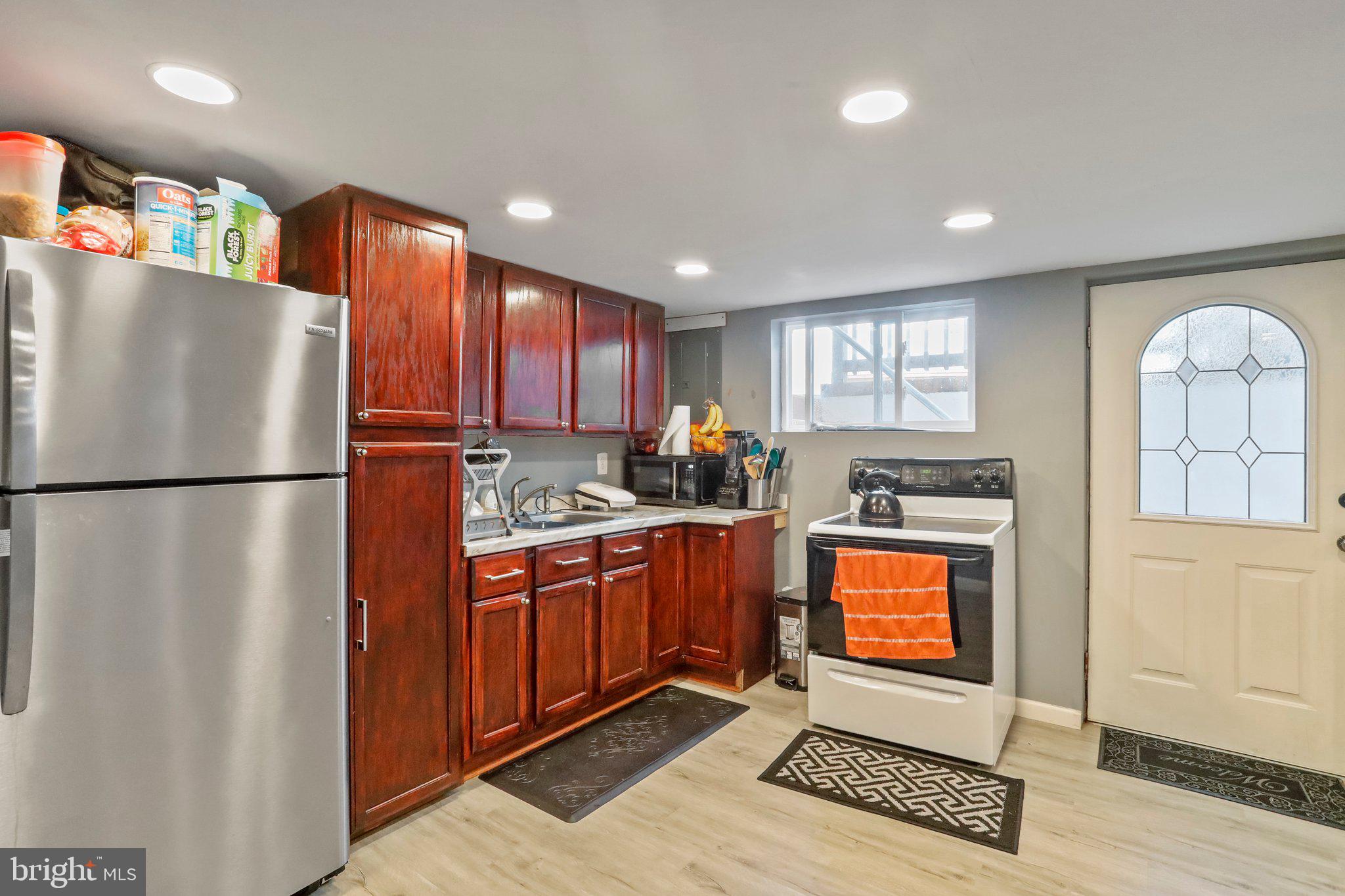 ORCHARD HILLS - Residential