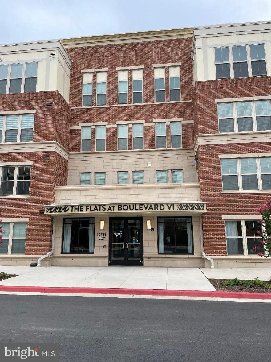 ****Convenient Location !!   Close to I 66, I 495,  Rt50, Rt29, Rt 236, Dulles Airport***The Flats at Boulevard VI are the Only Single Level new construction condos in the City of Fairfax***This Bright unit has a modern kitchen and living/dining combo that opens to a spacious balcony. 9' ceilings, balcony, wide plank flooring throughout, high efficiency electric heat pump/air conditioning with programmable thermostat, energy efficient water heater, windows with double insulated glass with low emittance, kitchen***1bed  & 1 bath . SS appliances, Full size washer & dryer, Extra storage in the garage area which included in the rent & 1 underground parking garage *** Amenities for the condominium homeowners- Security building w/ exercise room, party room, office manager on site, resort style courtyard with an outdoor pool, outdoor grilling and dining terrace***long lease preferred** Contact LA for showings***Tenant occupied