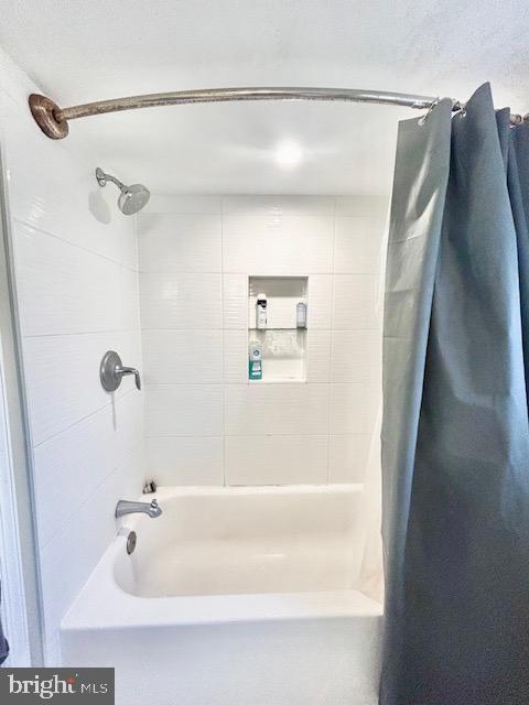 TWINBROOK FOREST - Residential Lease