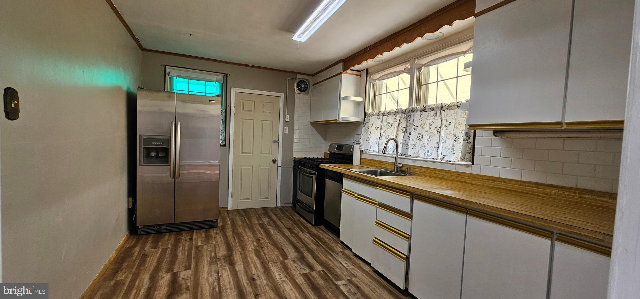 RHAWNHURST - Residential