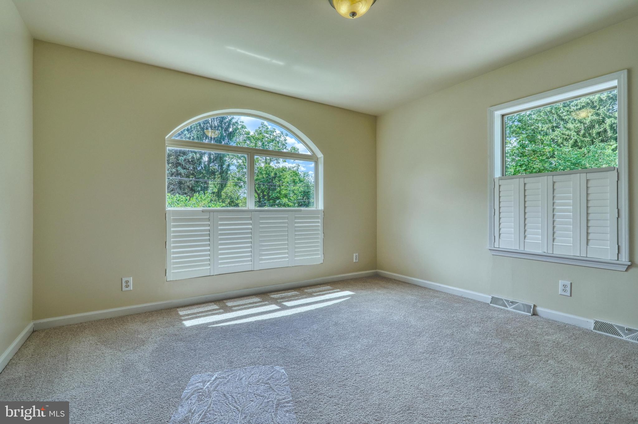 SPRINGETTSBURY - Residential