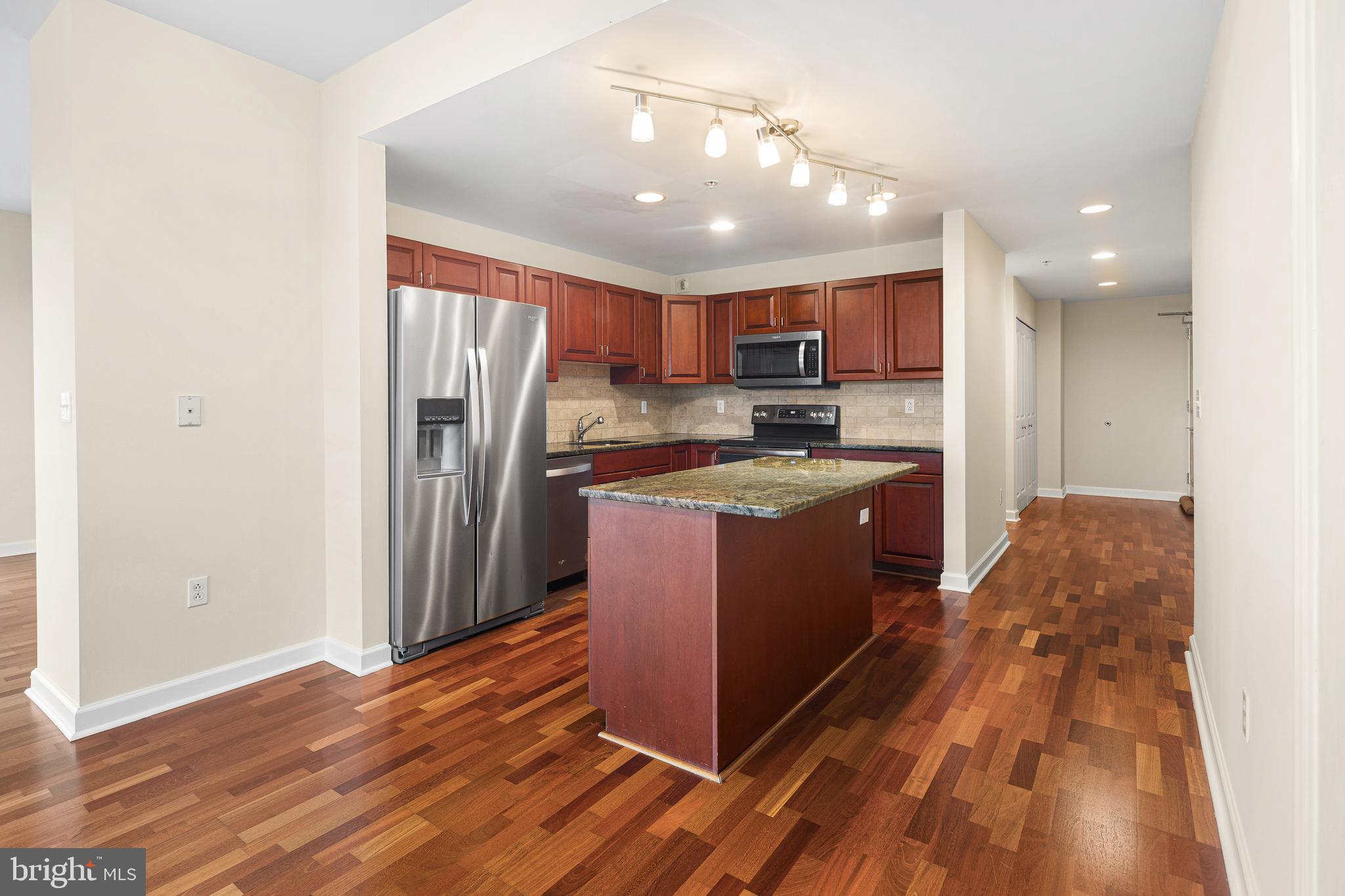 901 N PENN STREET F810