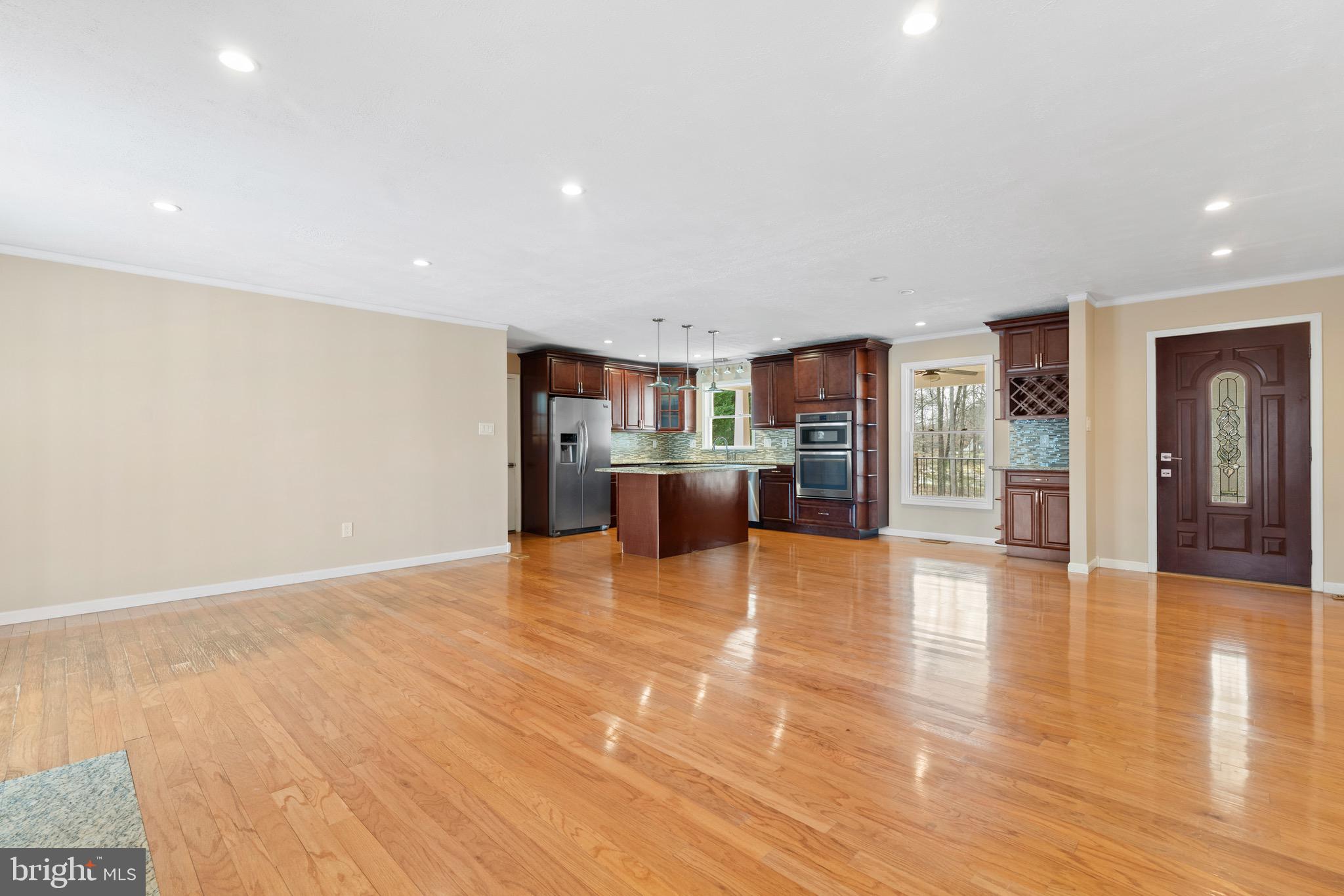 LAKEWOOD LANDING - Residential