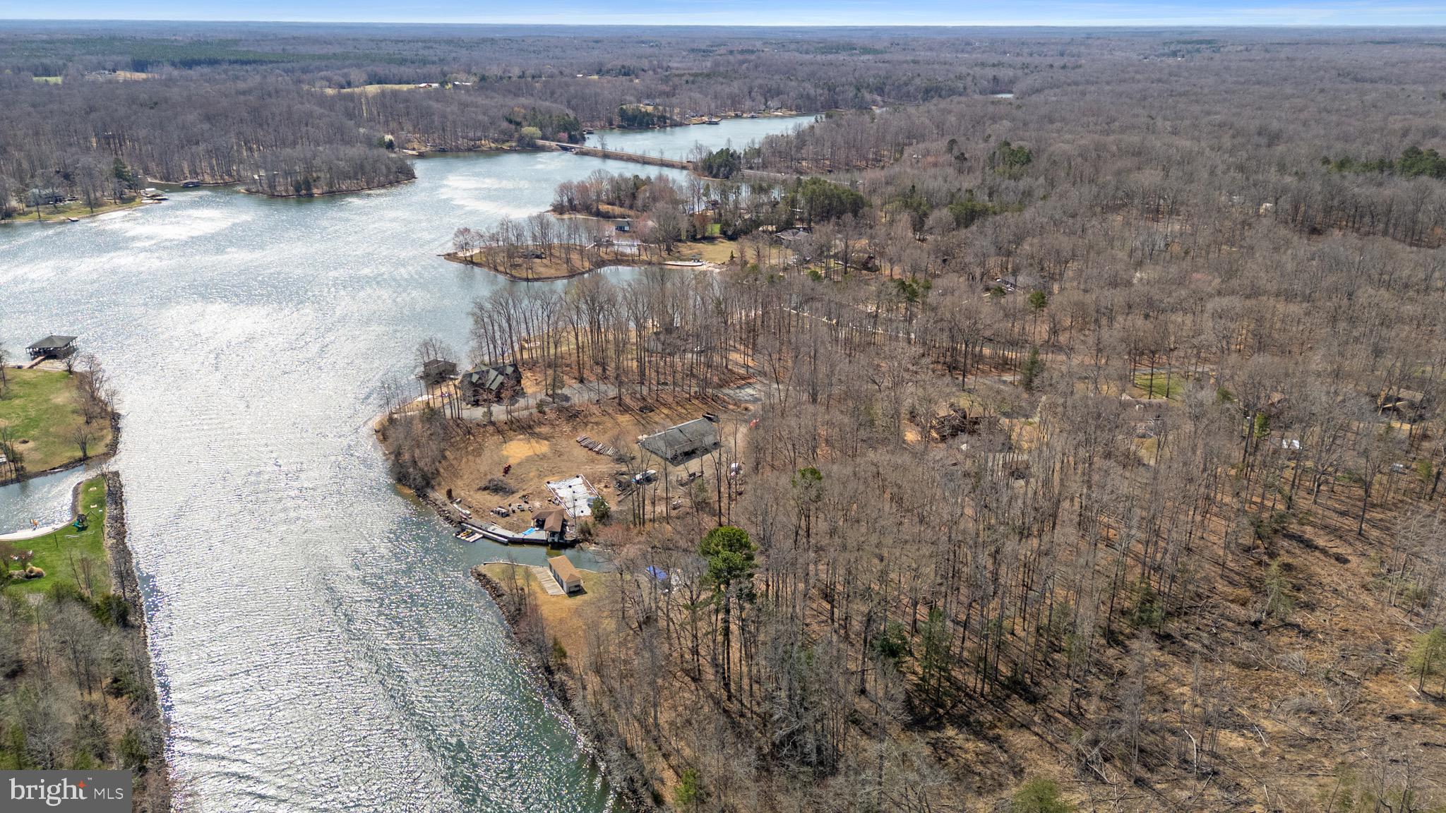 LAKEWOOD LANDING - Residential