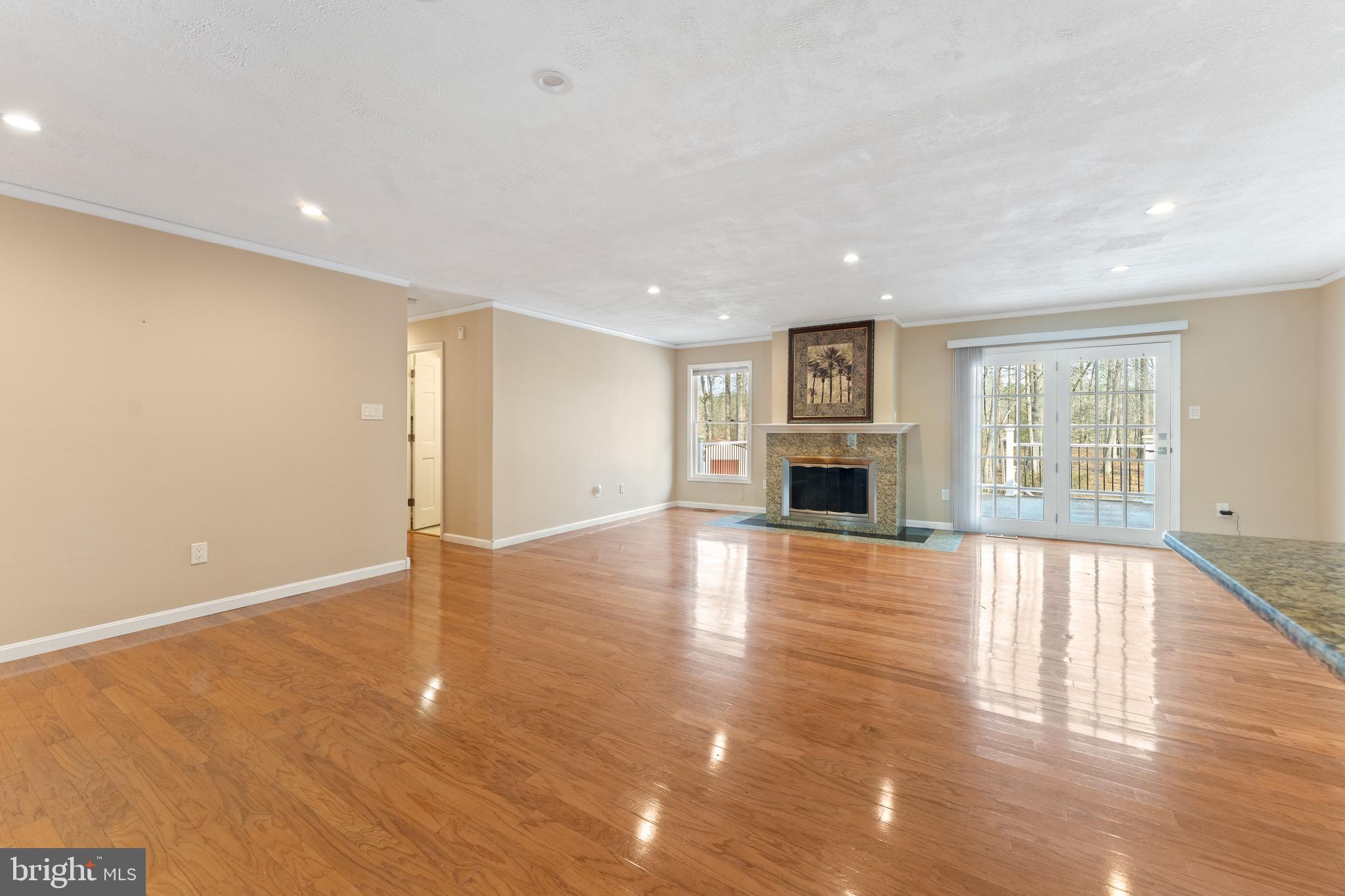 LAKEWOOD LANDING - Residential