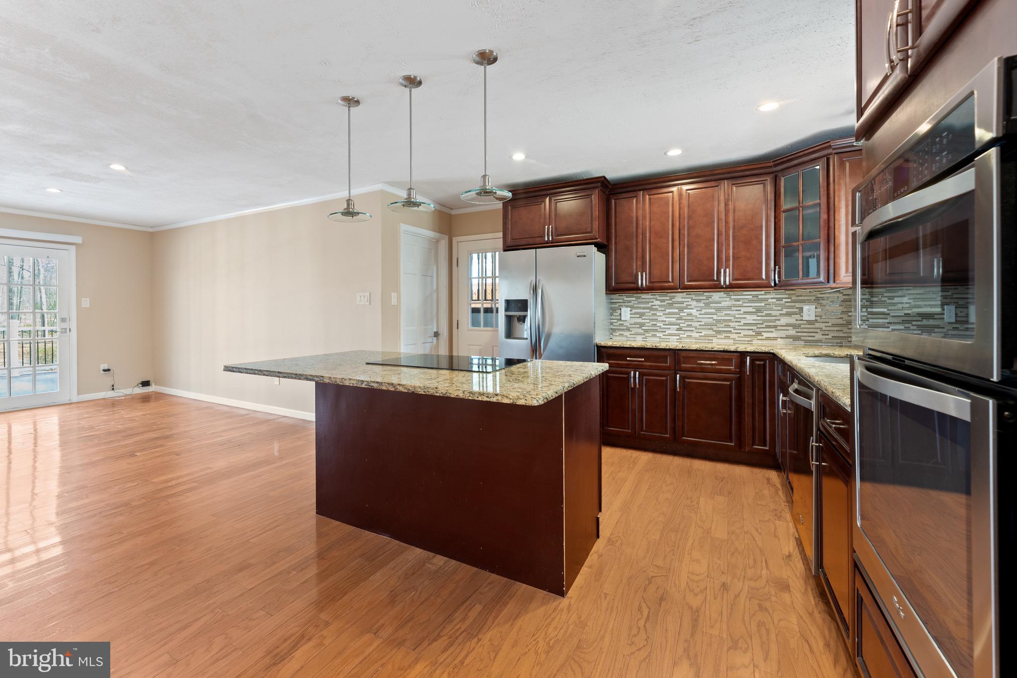 LAKEWOOD LANDING - Residential