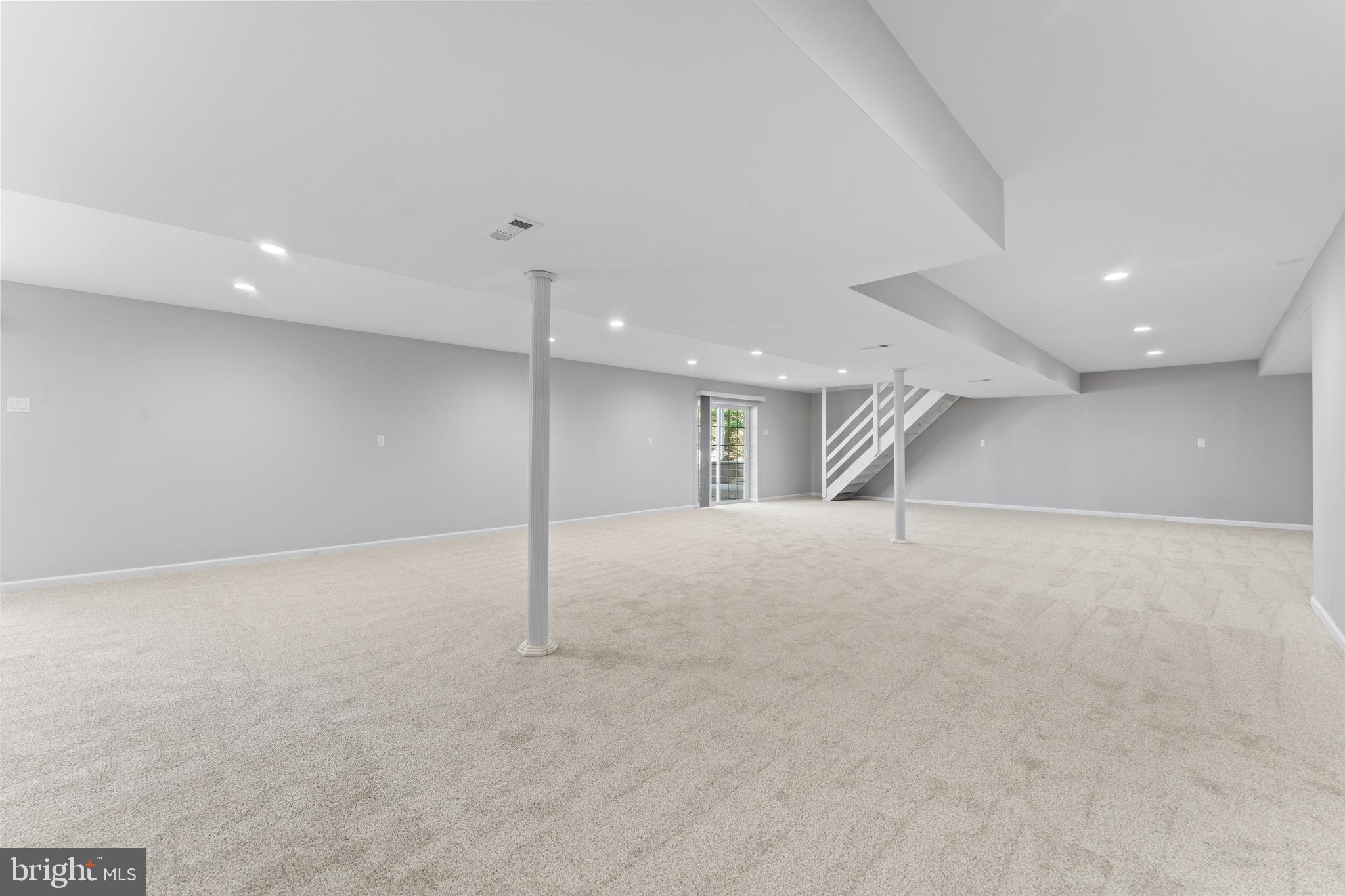 LAKEWOOD LANDING - Residential