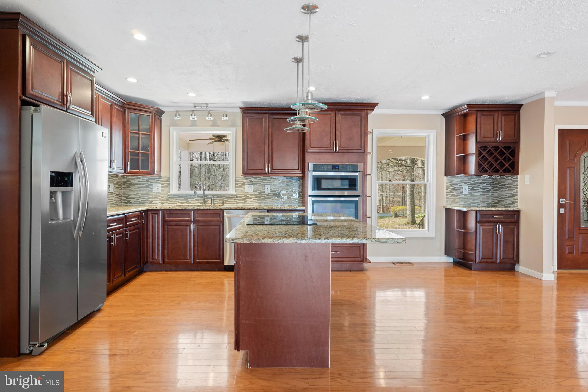 LAKEWOOD LANDING - Residential