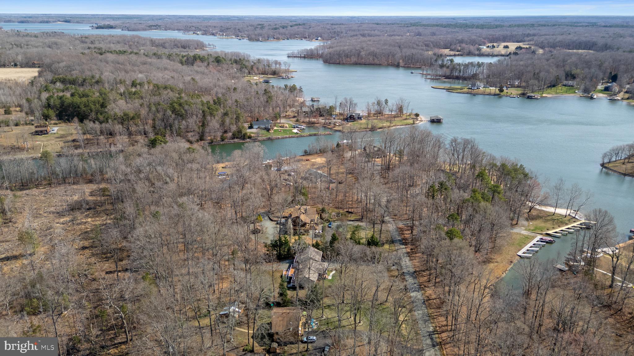 LAKEWOOD LANDING - Residential