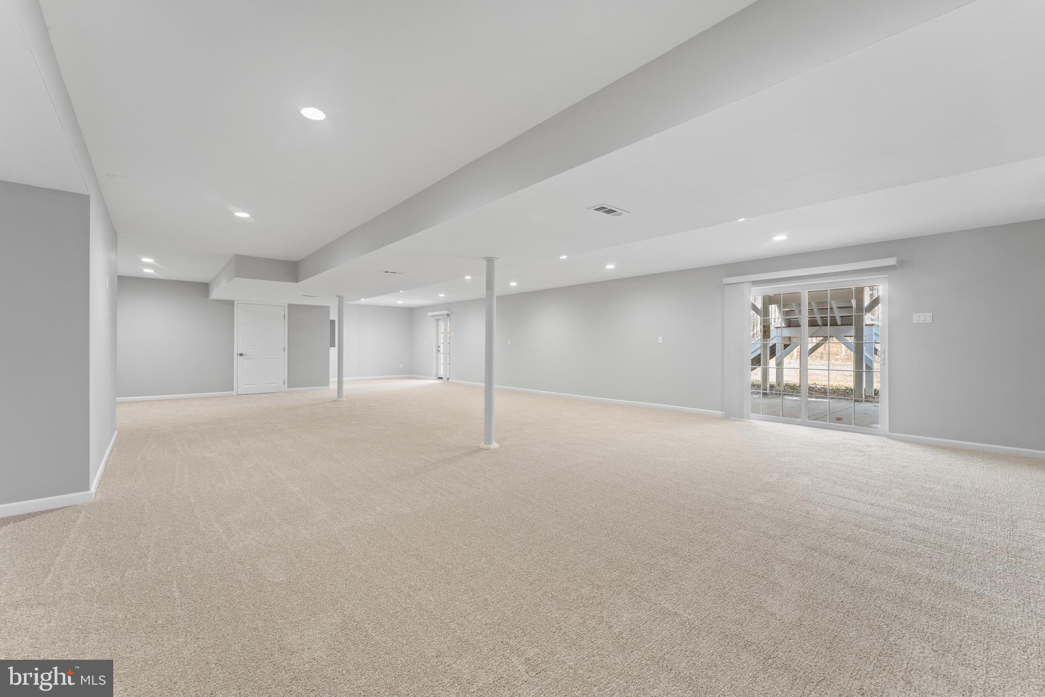 LAKEWOOD LANDING - Residential