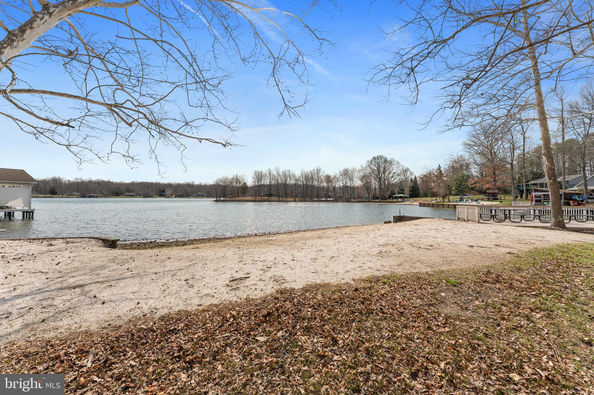 LAKEWOOD LANDING - Residential