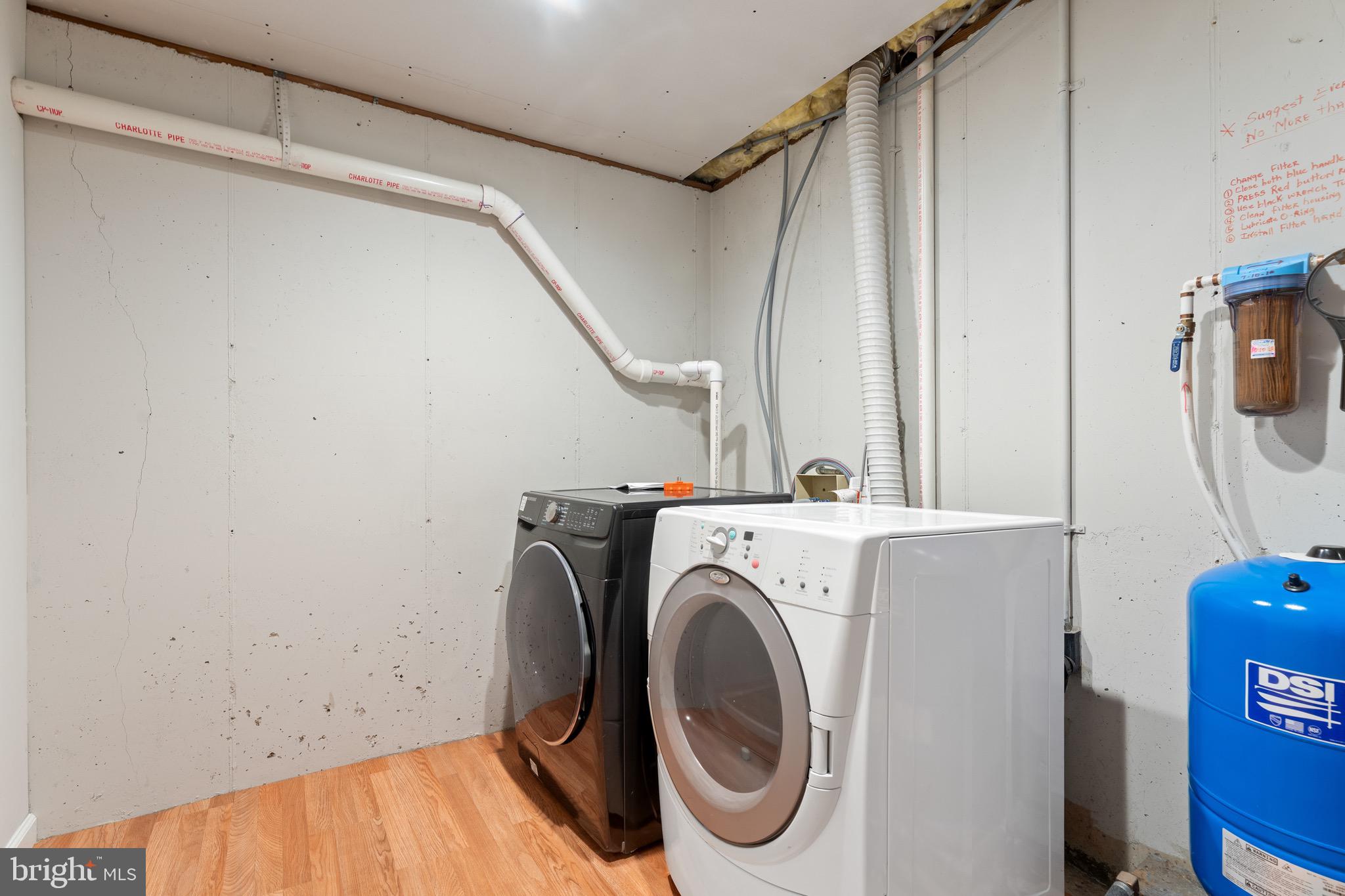 LAKEWOOD LANDING - Residential