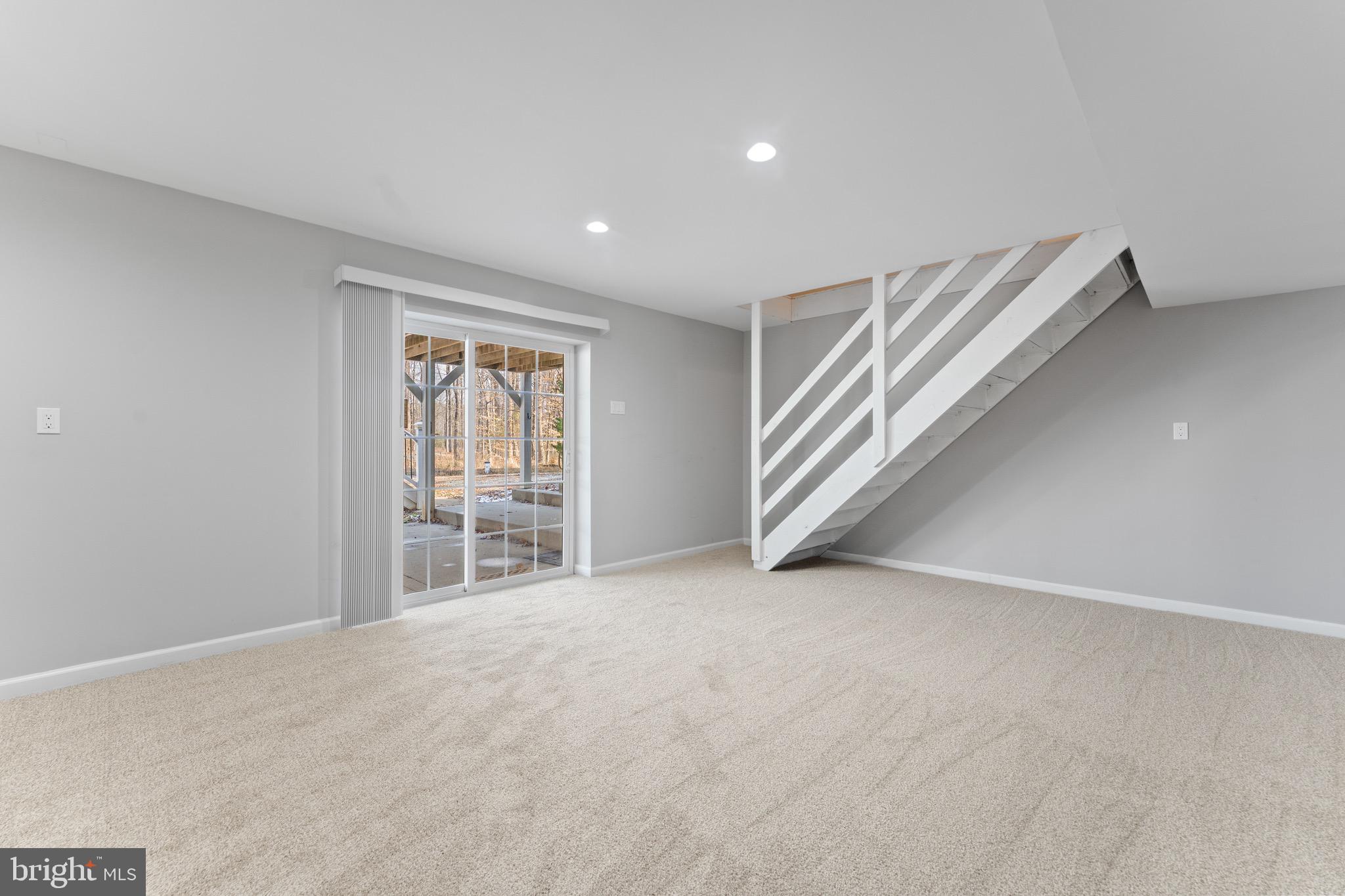 LAKEWOOD LANDING - Residential