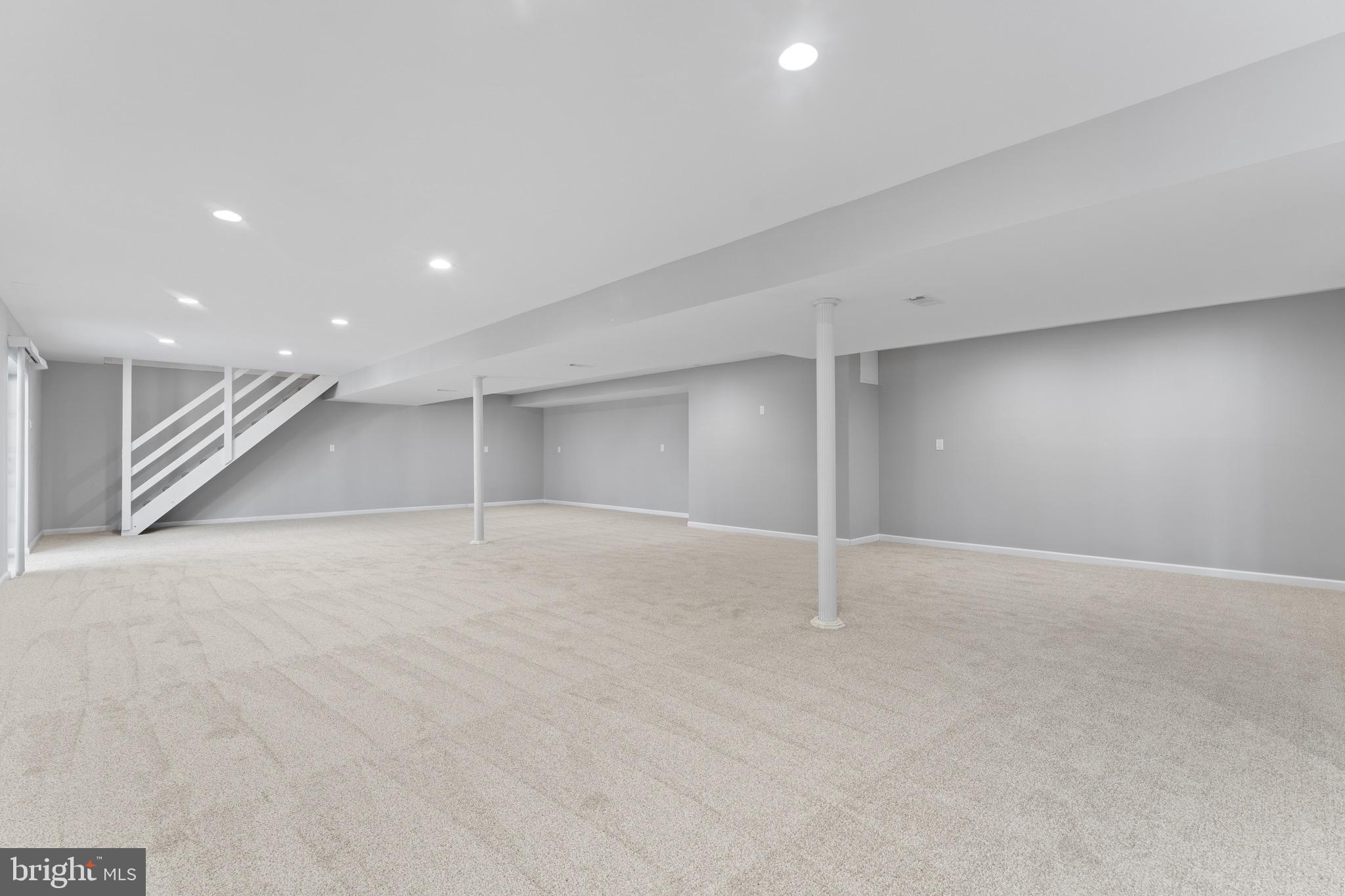 LAKEWOOD LANDING - Residential