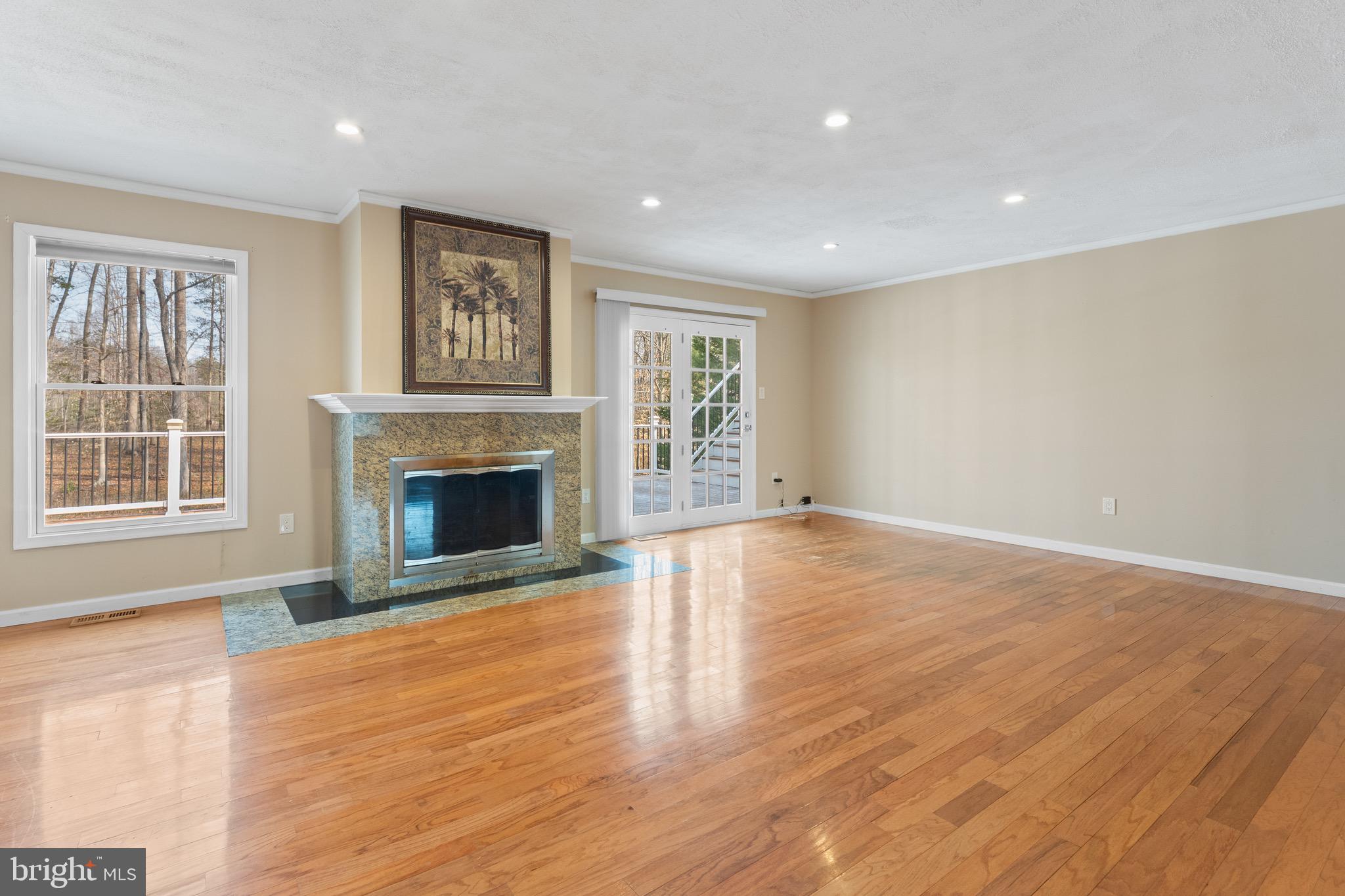 LAKEWOOD LANDING - Residential